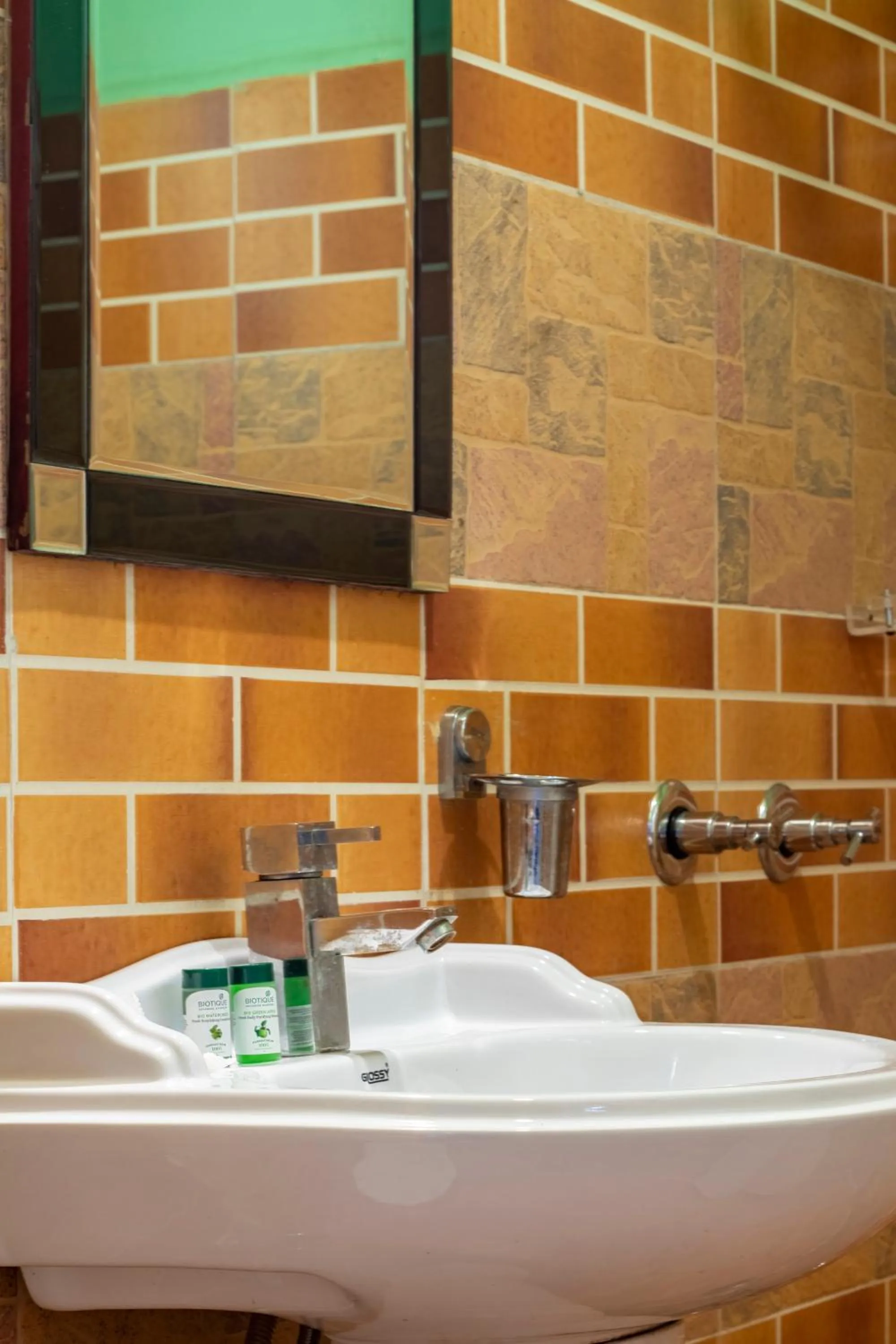 Bathroom in Hotel Little Silver