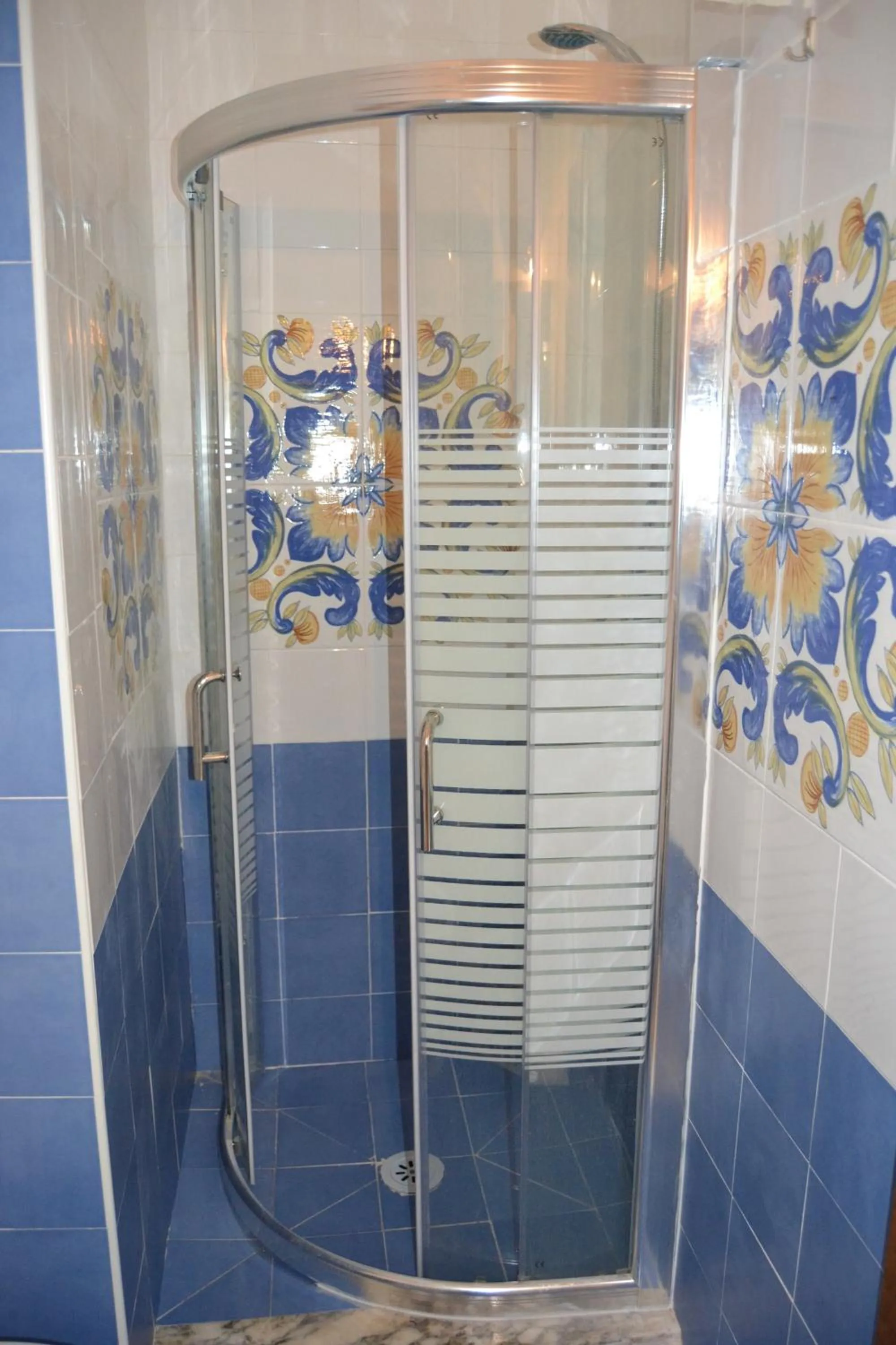 Bathroom in Piccolo Tirreno Hotel Residence