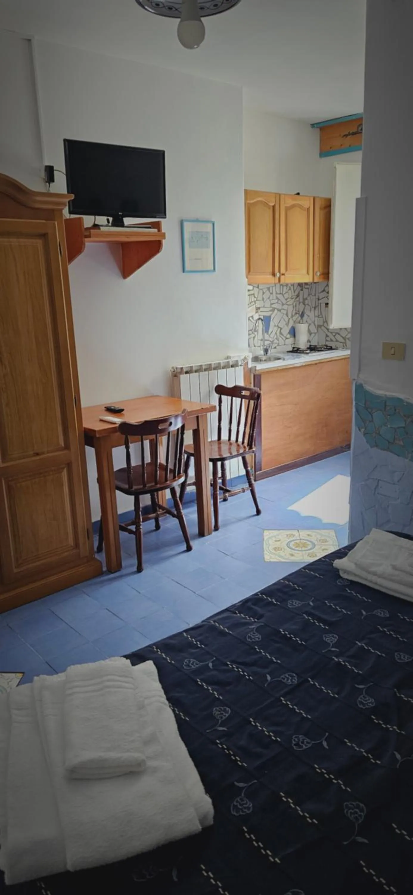 TV and multimedia, Bed in Piccolo Tirreno Hotel Residence