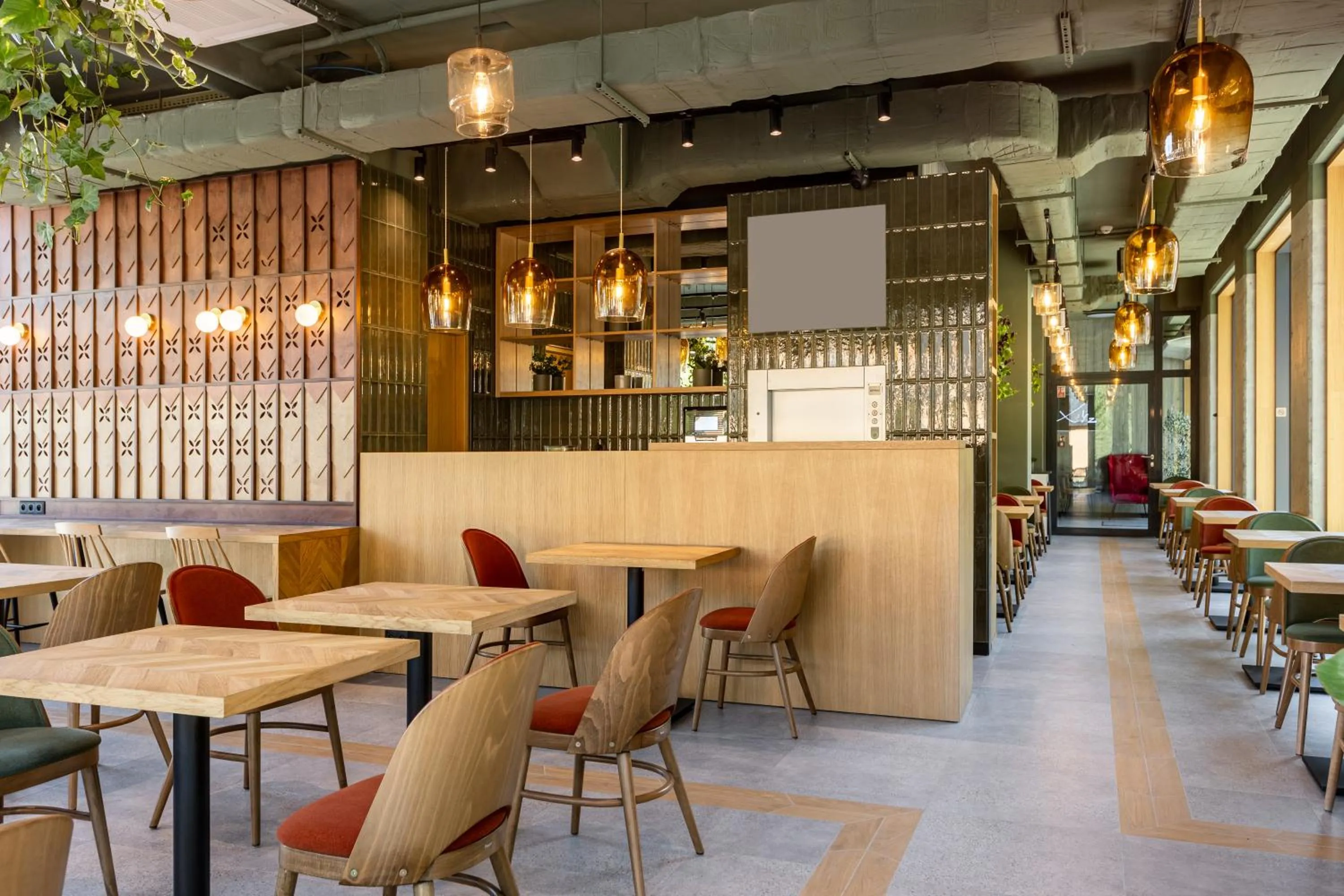 Restaurant/places to eat in XYZ eXtreme You Zen