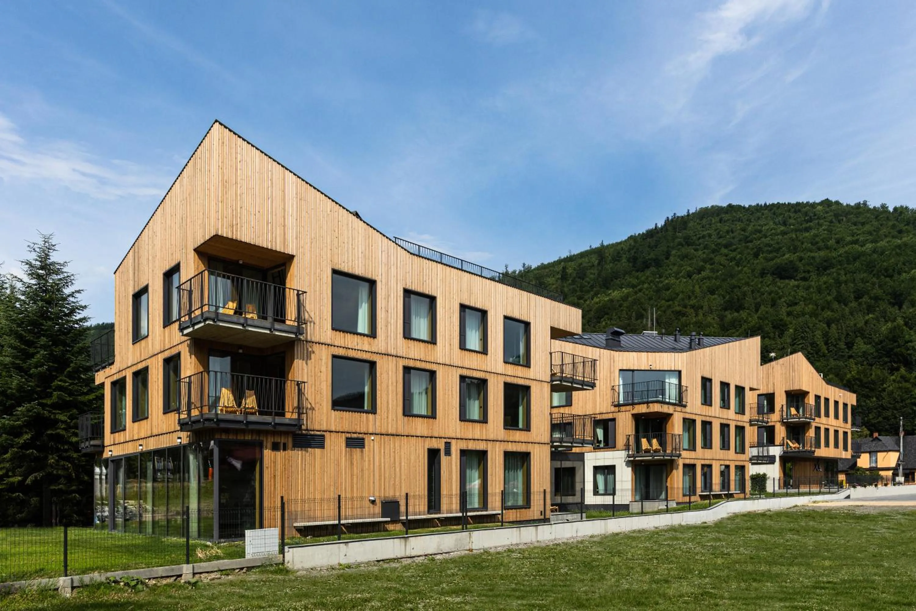 Property building in XYZ eXtreme You Zen