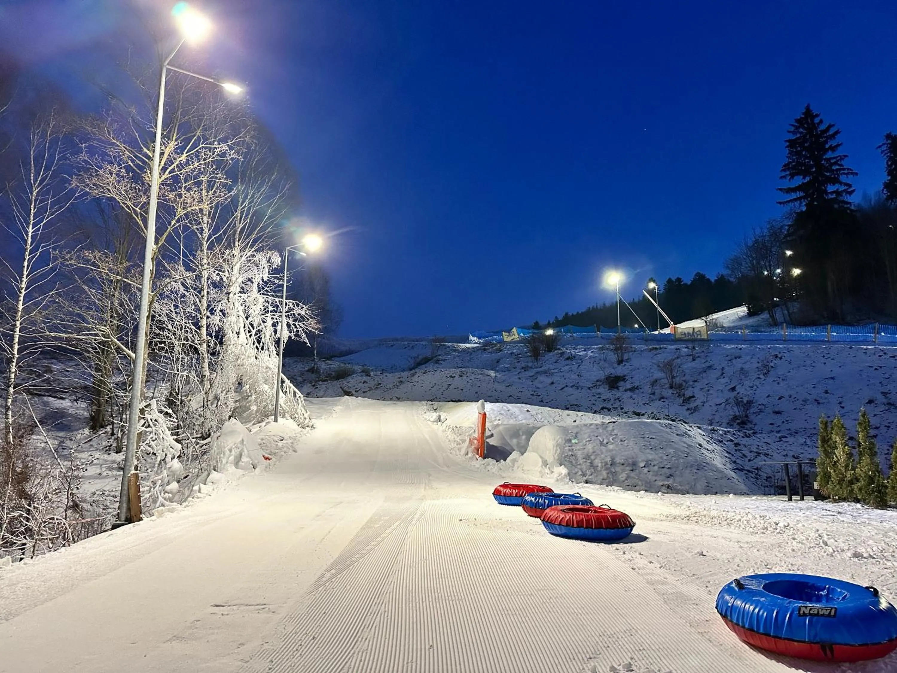 Ski School in XYZ eXtreme You Zen