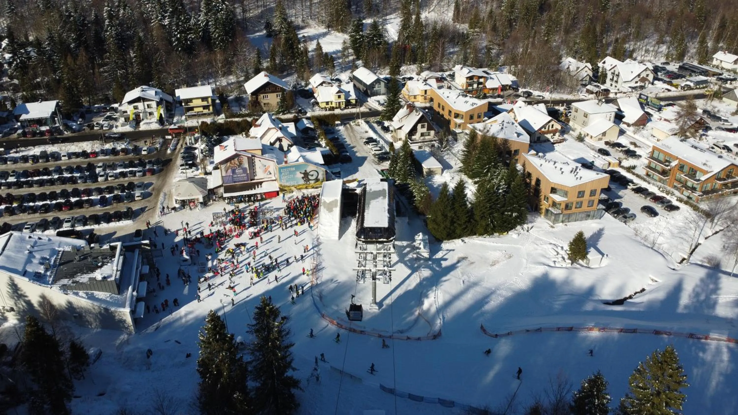 Skiing in XYZ eXtreme You Zen