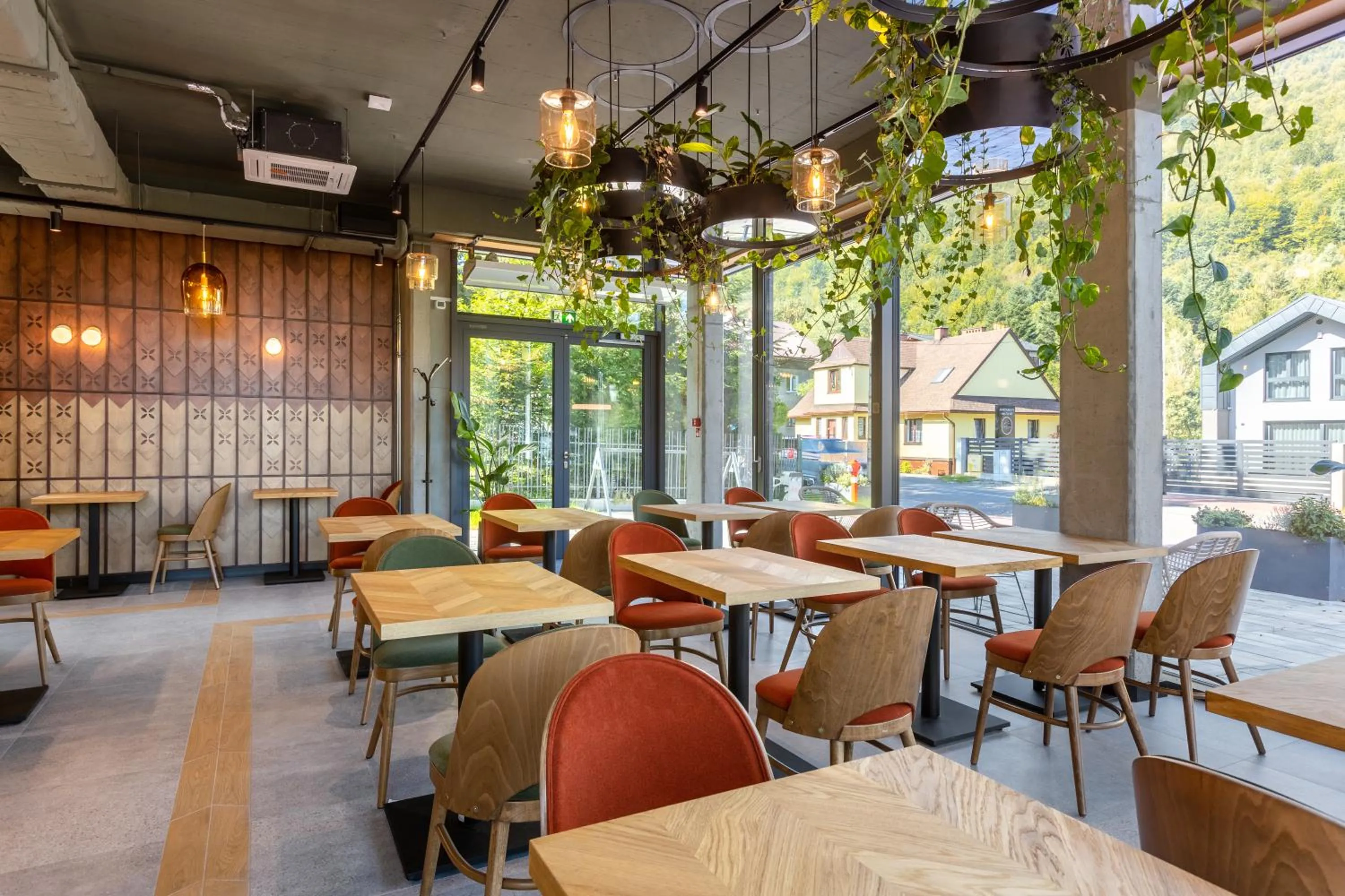Restaurant/places to eat in XYZ eXtreme You Zen