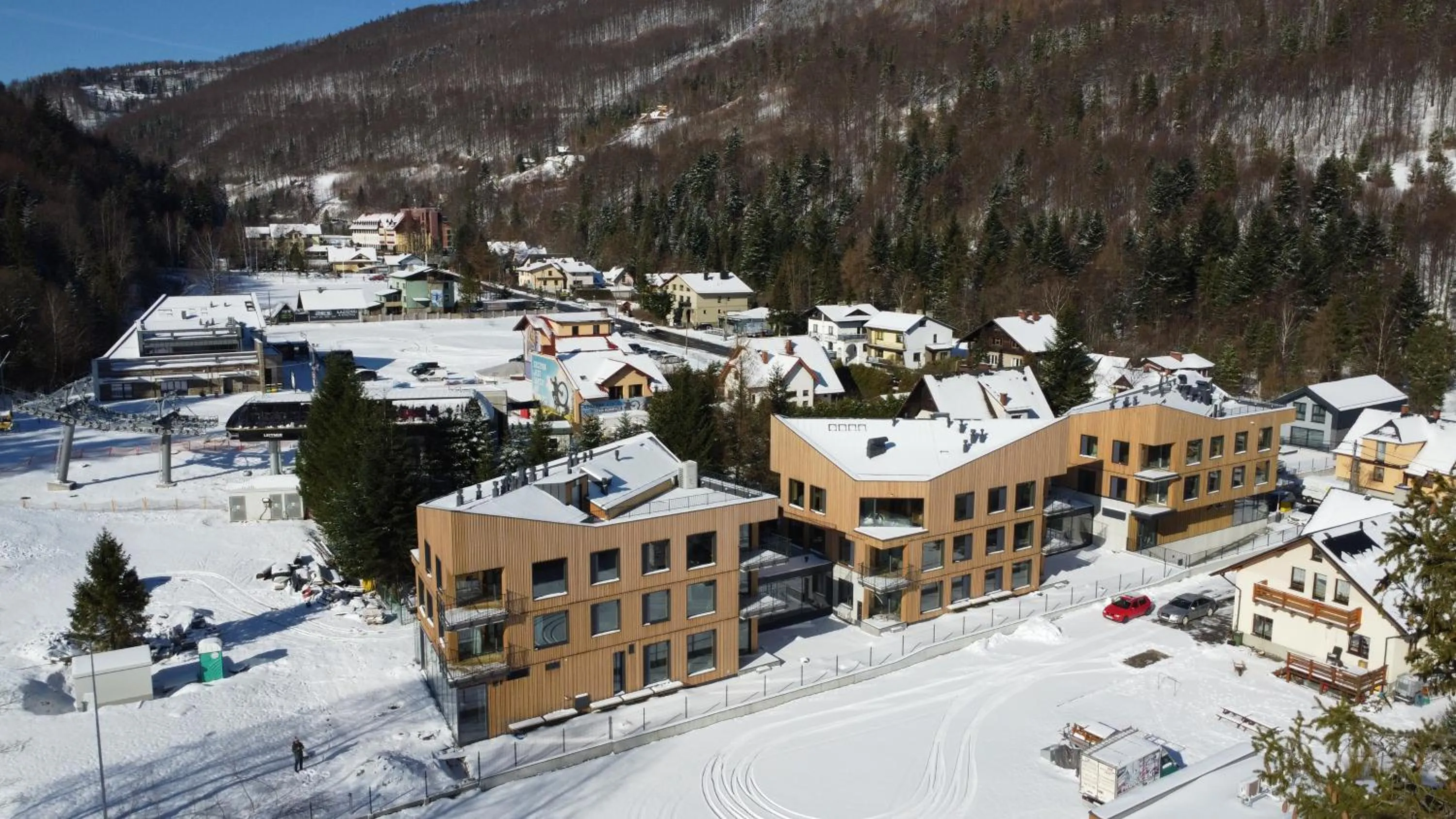 Property building in XYZ eXtreme You Zen