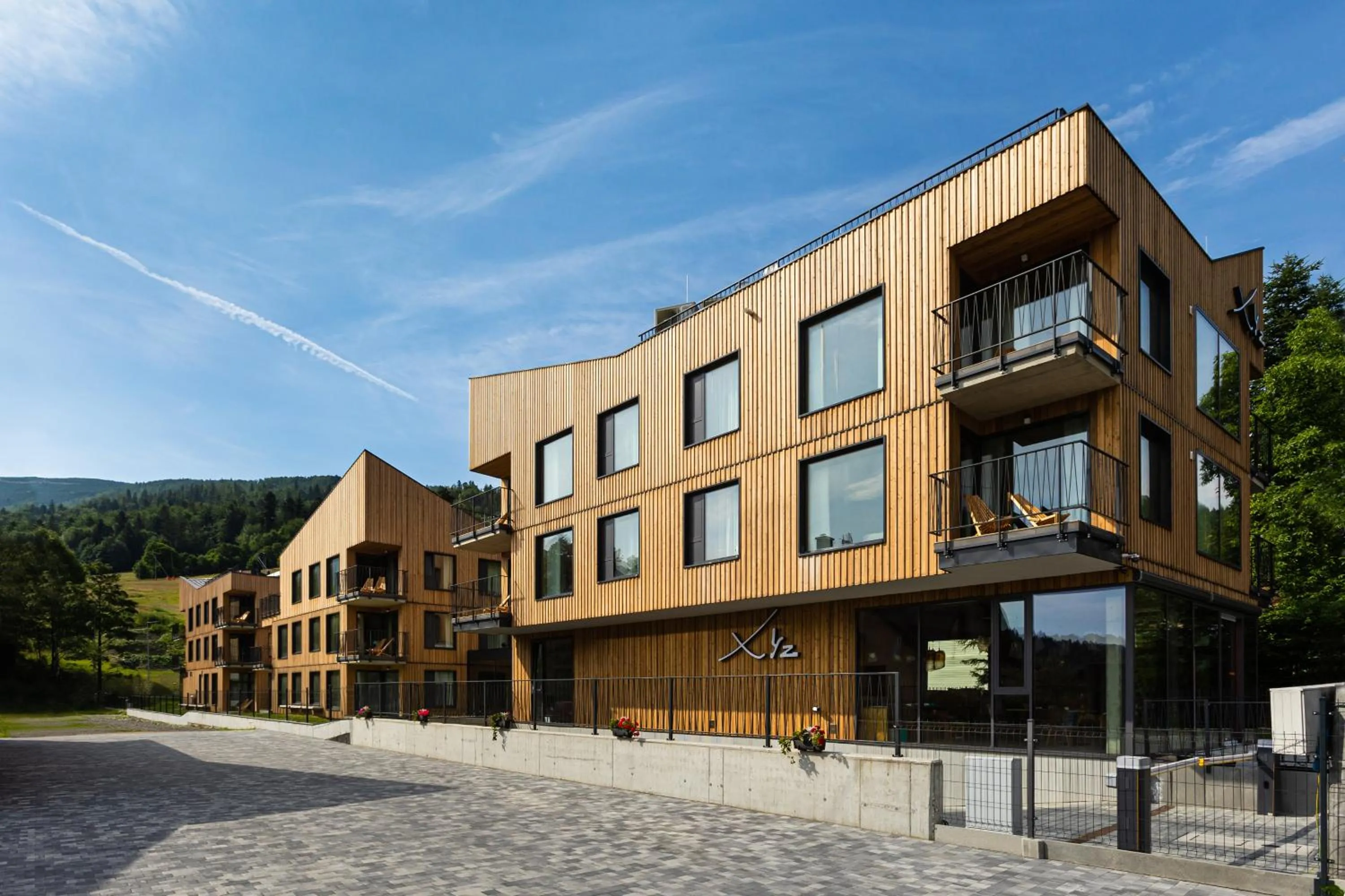 Property building in XYZ eXtreme You Zen