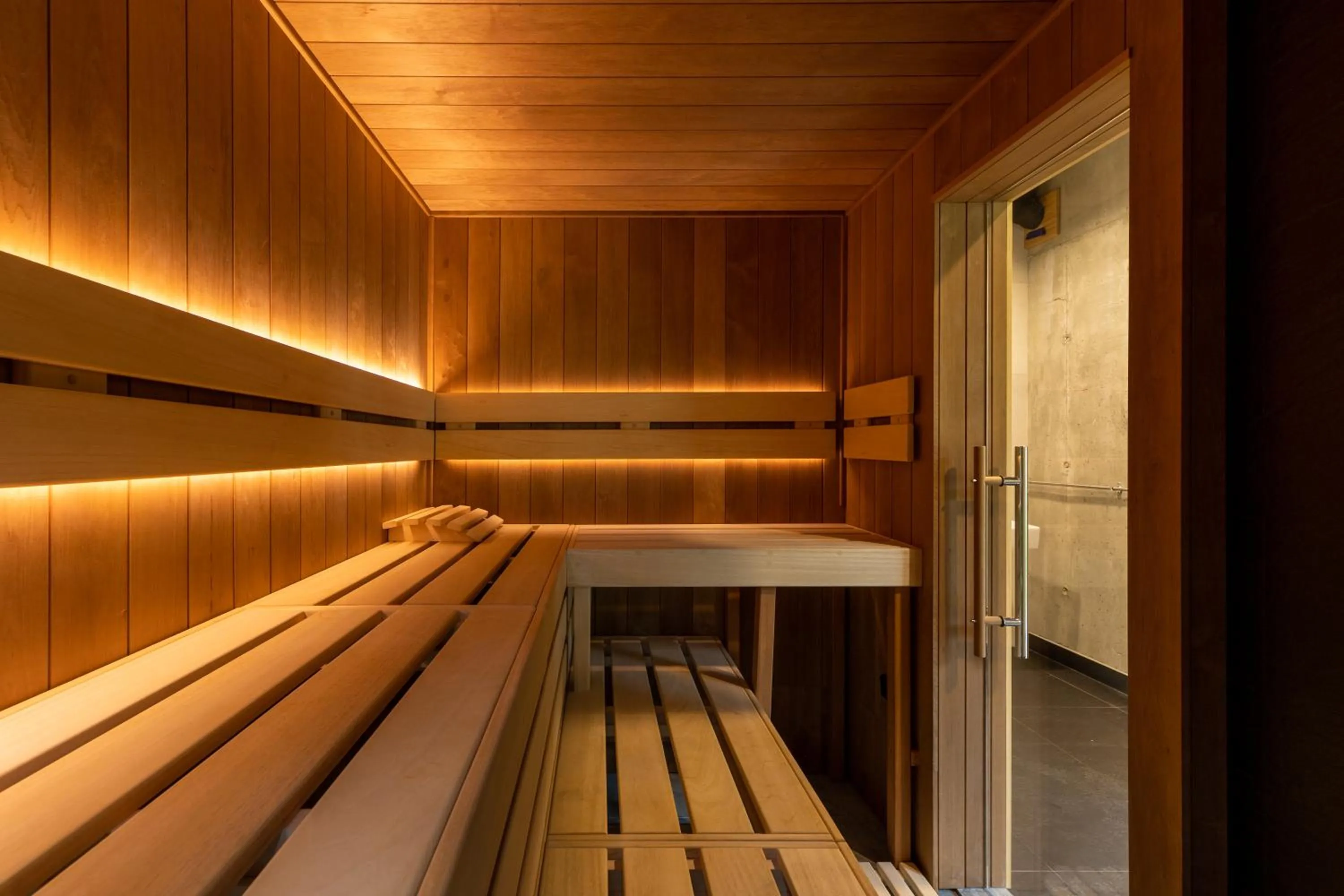 Sauna in XYZ eXtreme You Zen