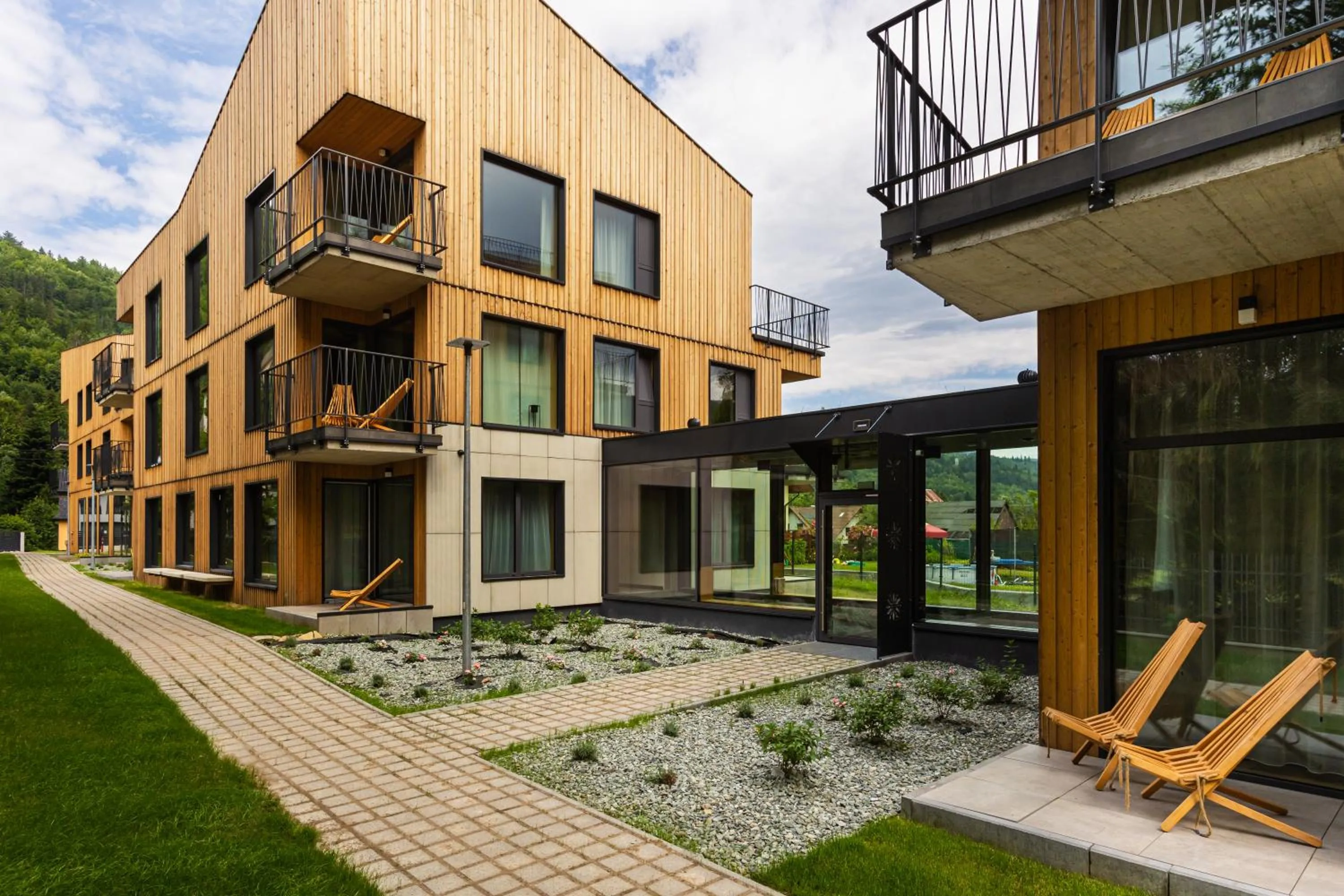 Property building in XYZ eXtreme You Zen