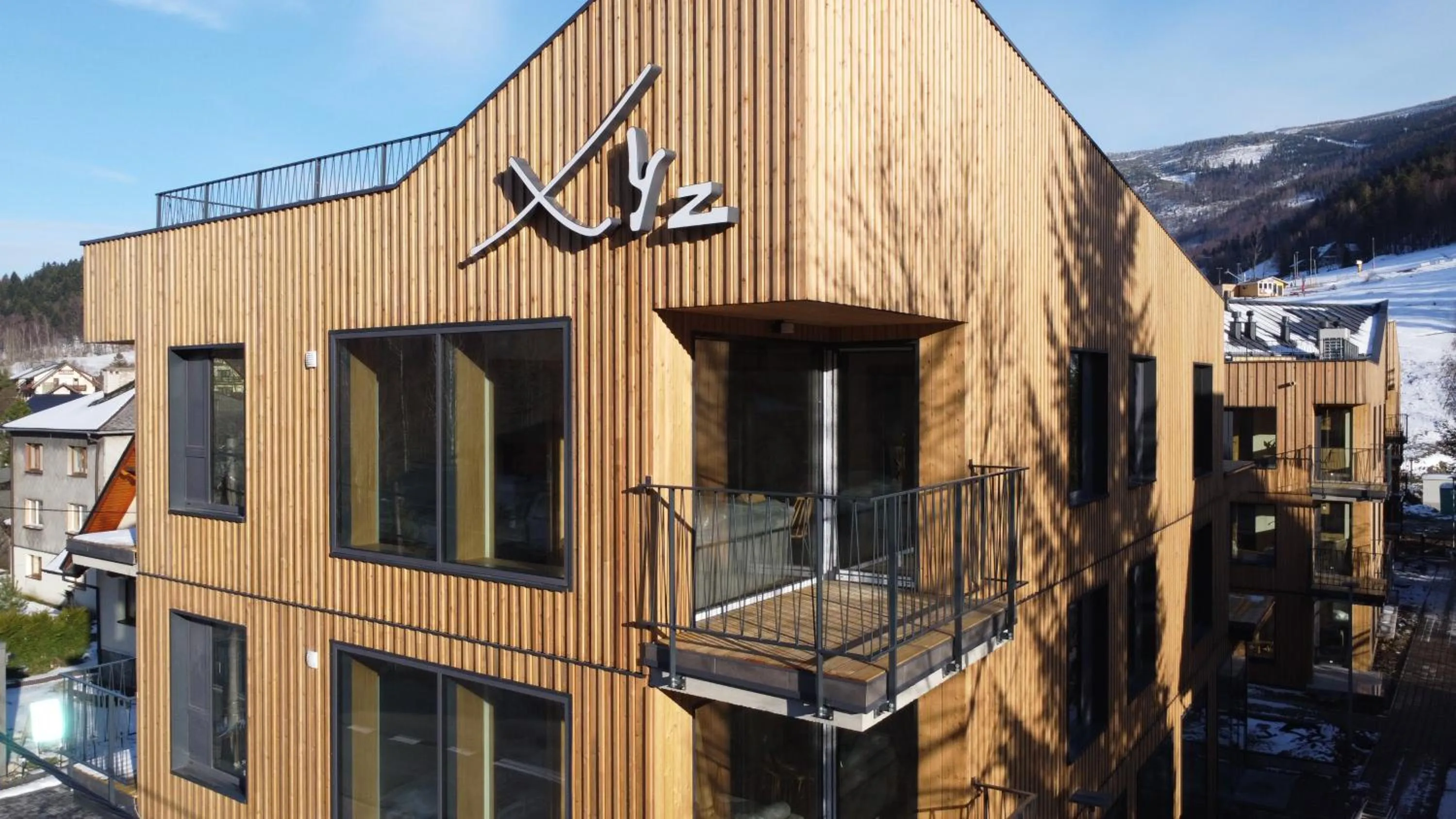 Property building in XYZ eXtreme You Zen