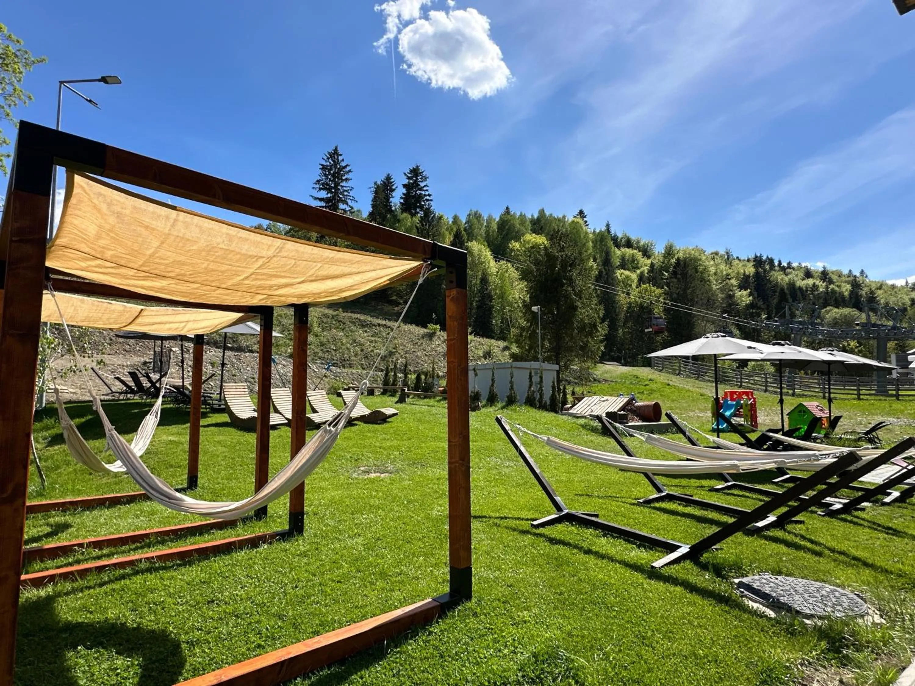 Area and facilities in XYZ eXtreme You Zen