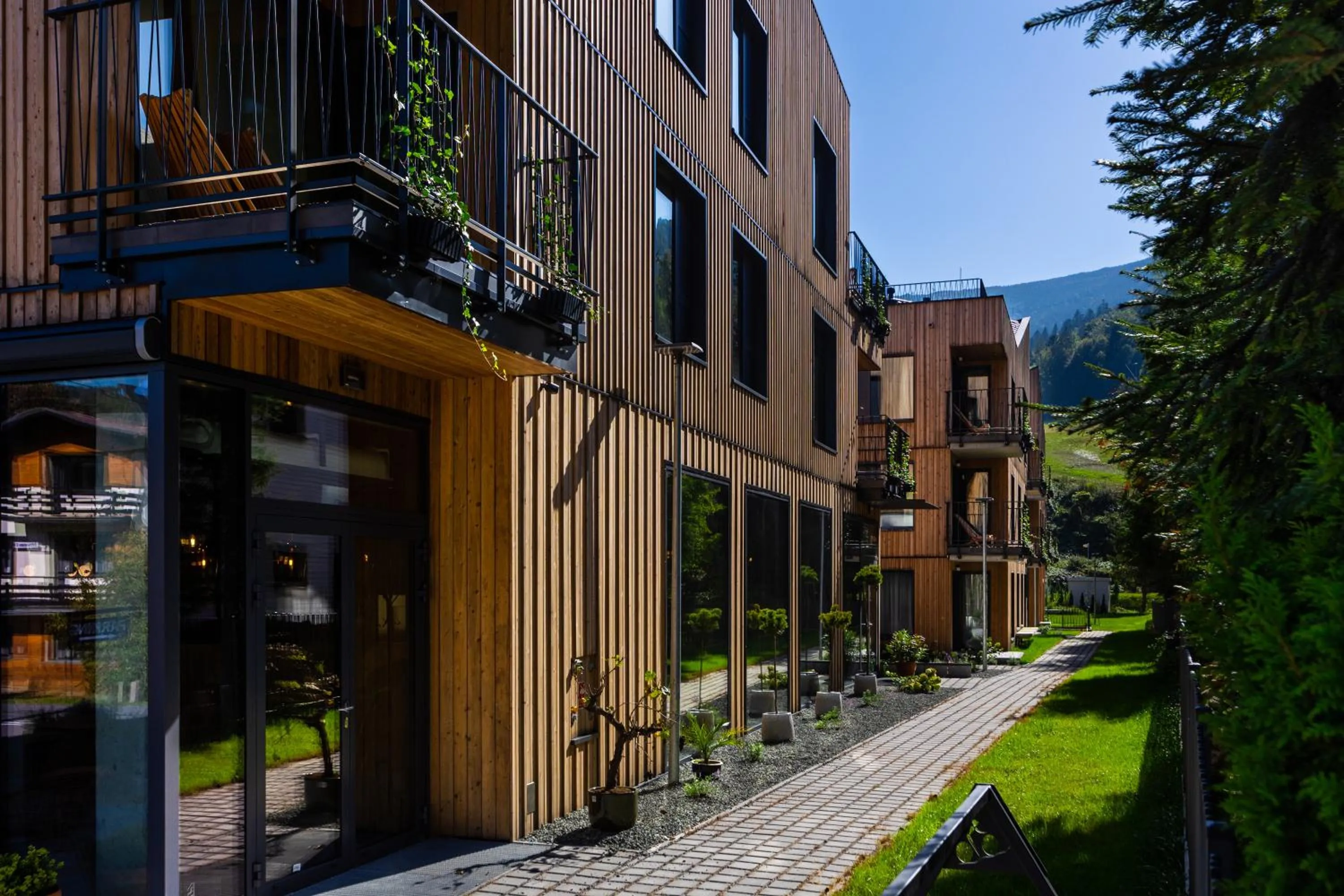 Property building in XYZ eXtreme You Zen