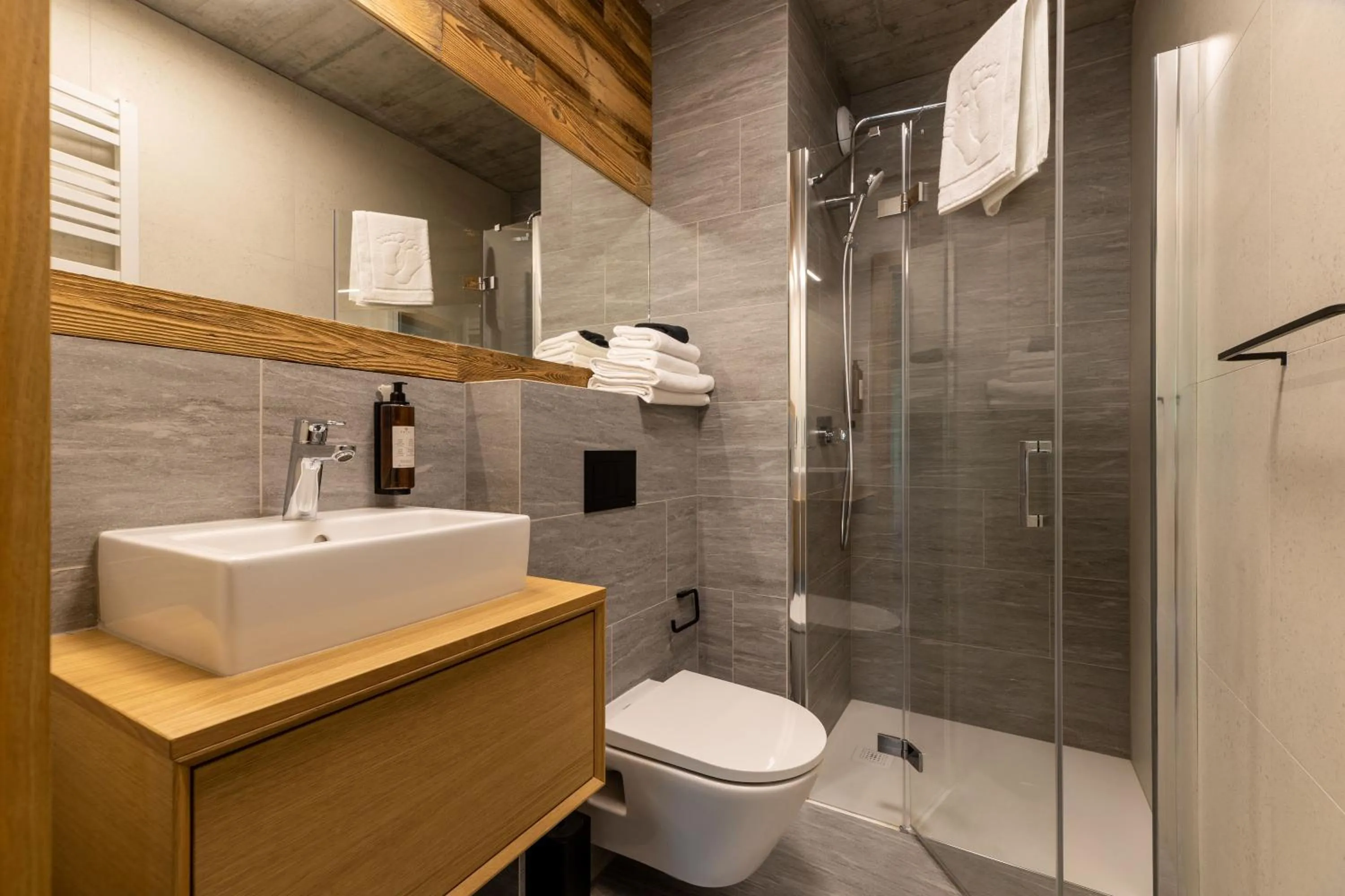 Bathroom in XYZ eXtreme You Zen