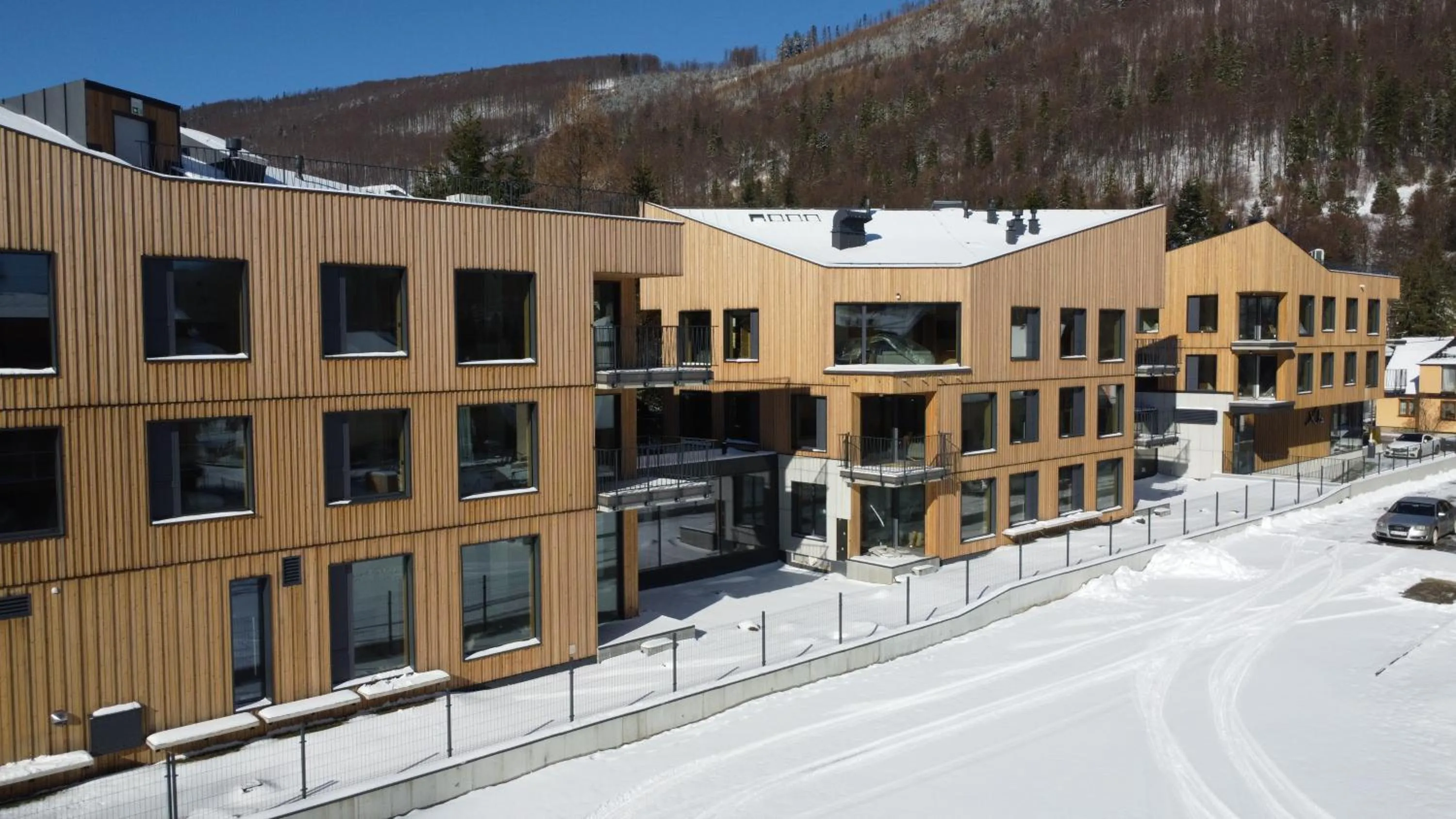 Property building in XYZ eXtreme You Zen