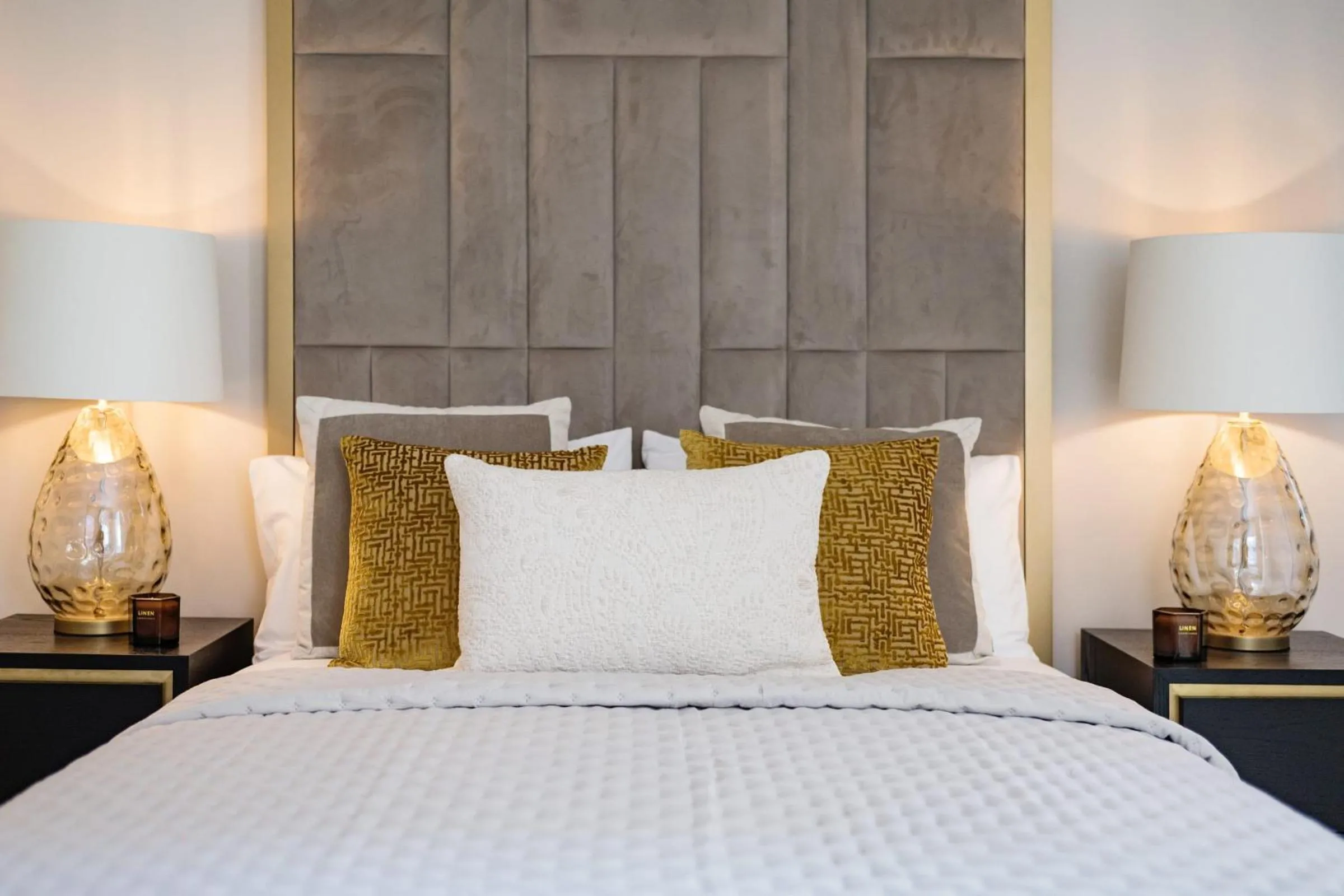 Bed in Marble Arch Suite 3