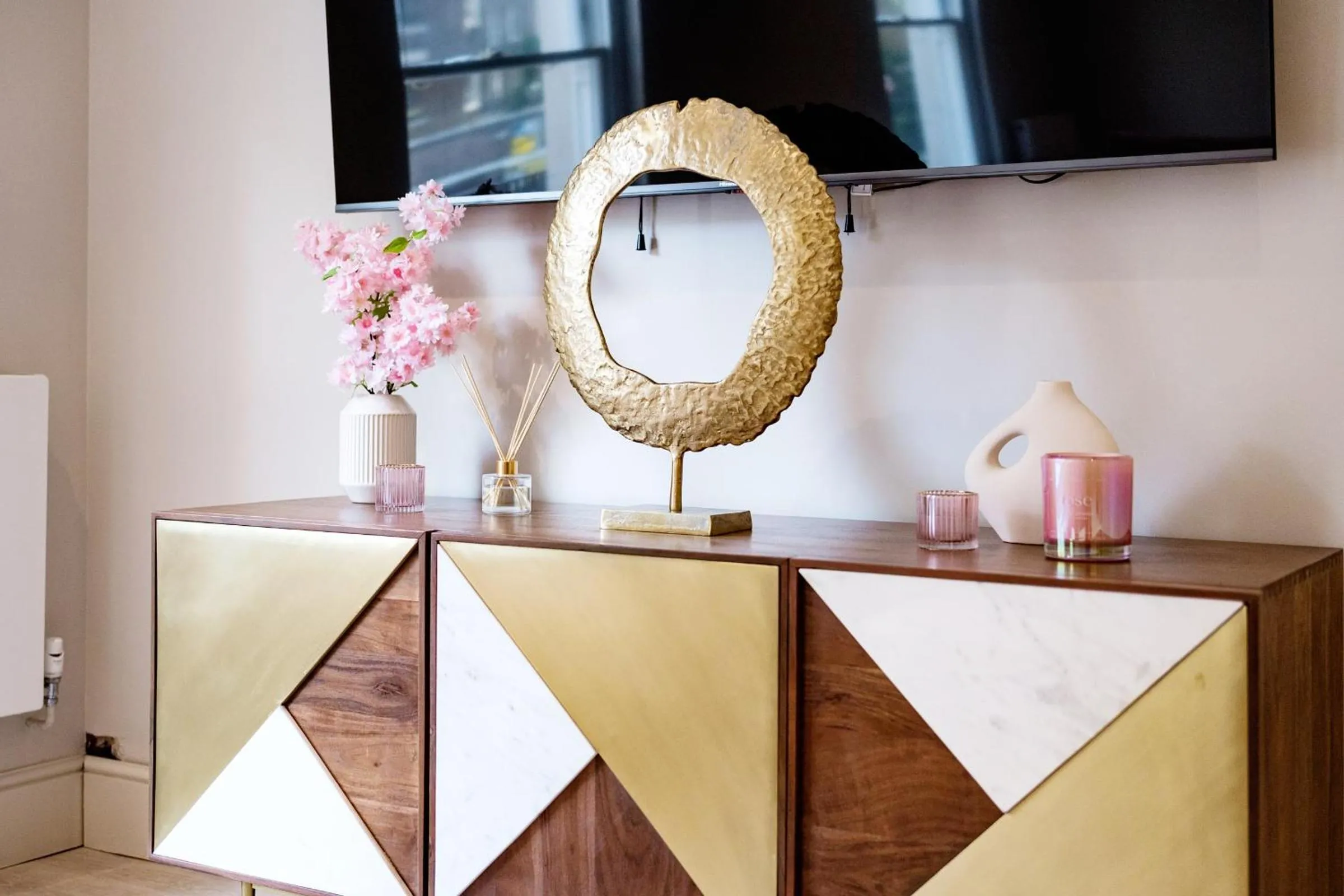 Marble Arch Suite 3