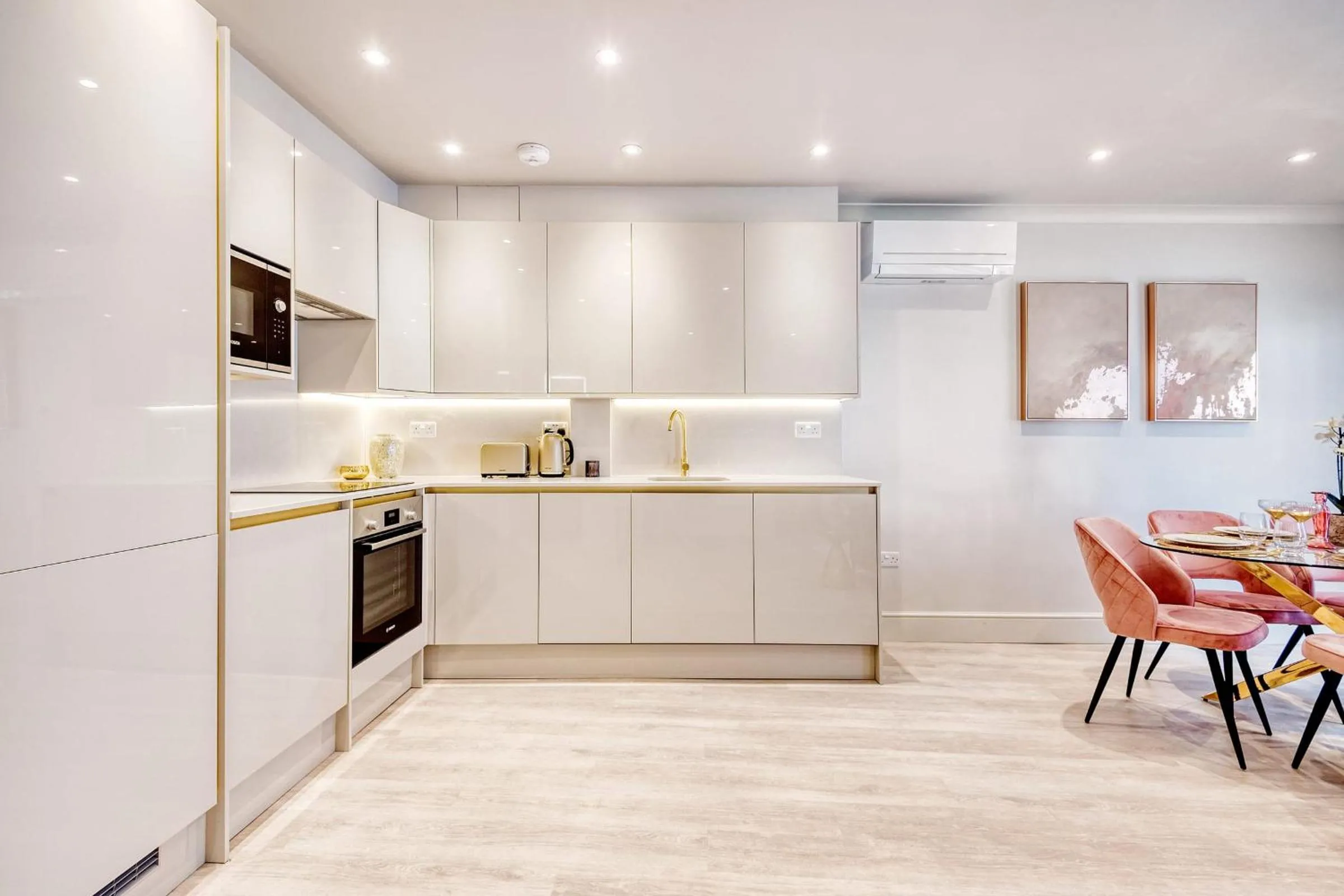 Marble Arch Suite 3