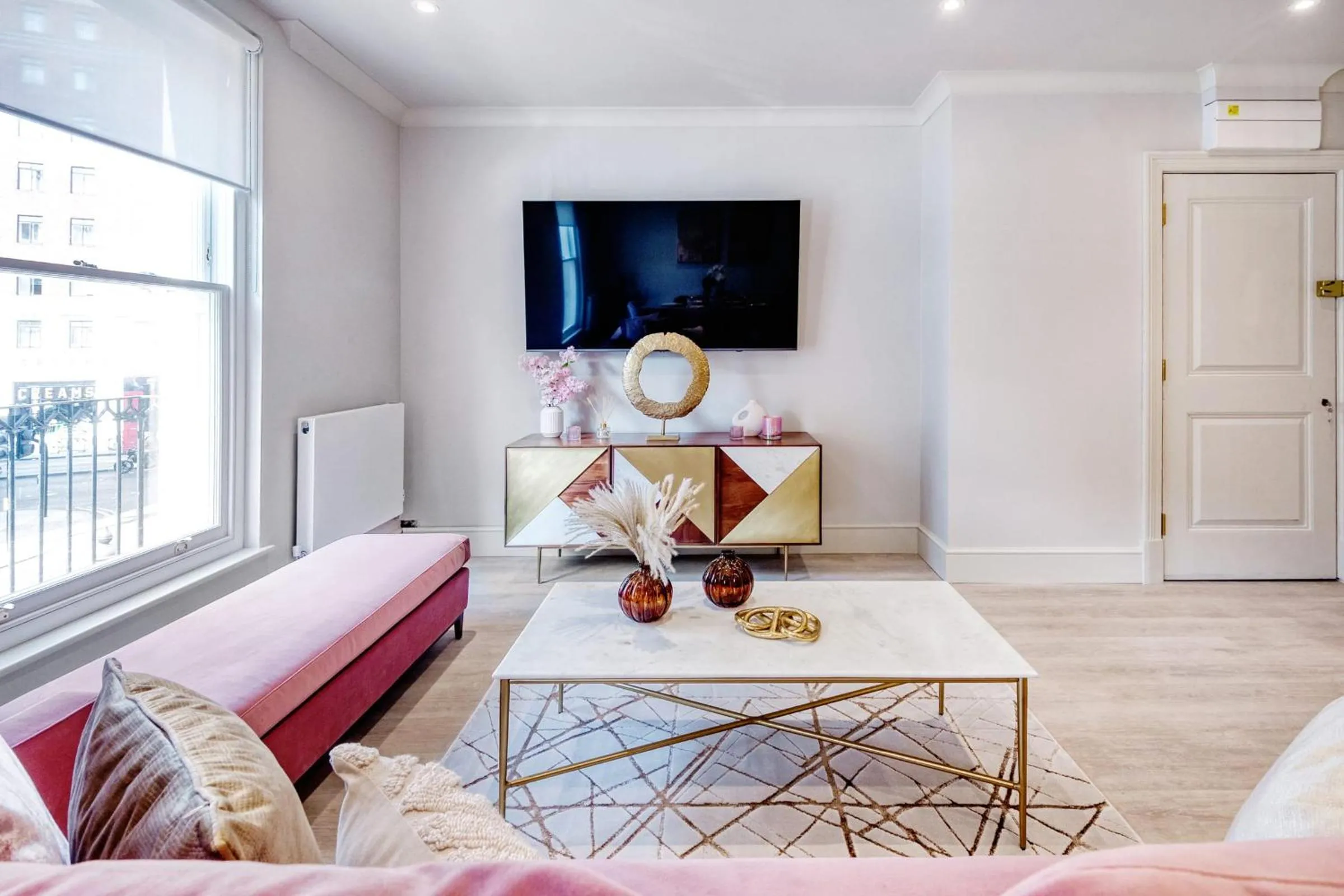 Marble Arch Suite 3