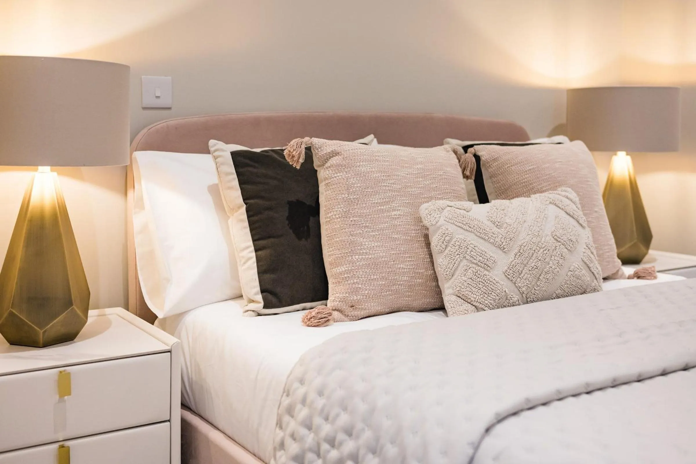 Bed in Marble Arch Suite 3