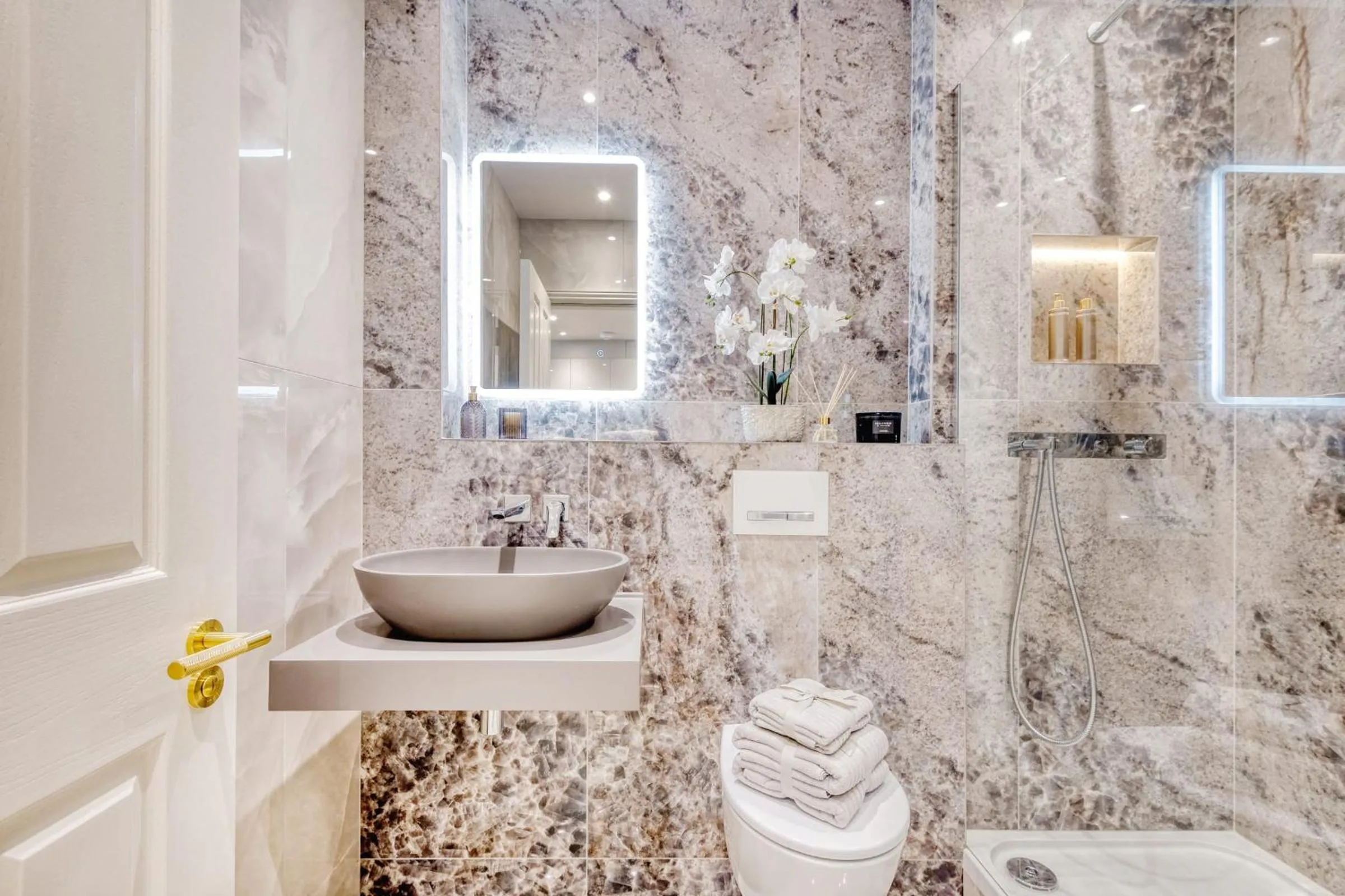 Marble Arch Suite 3