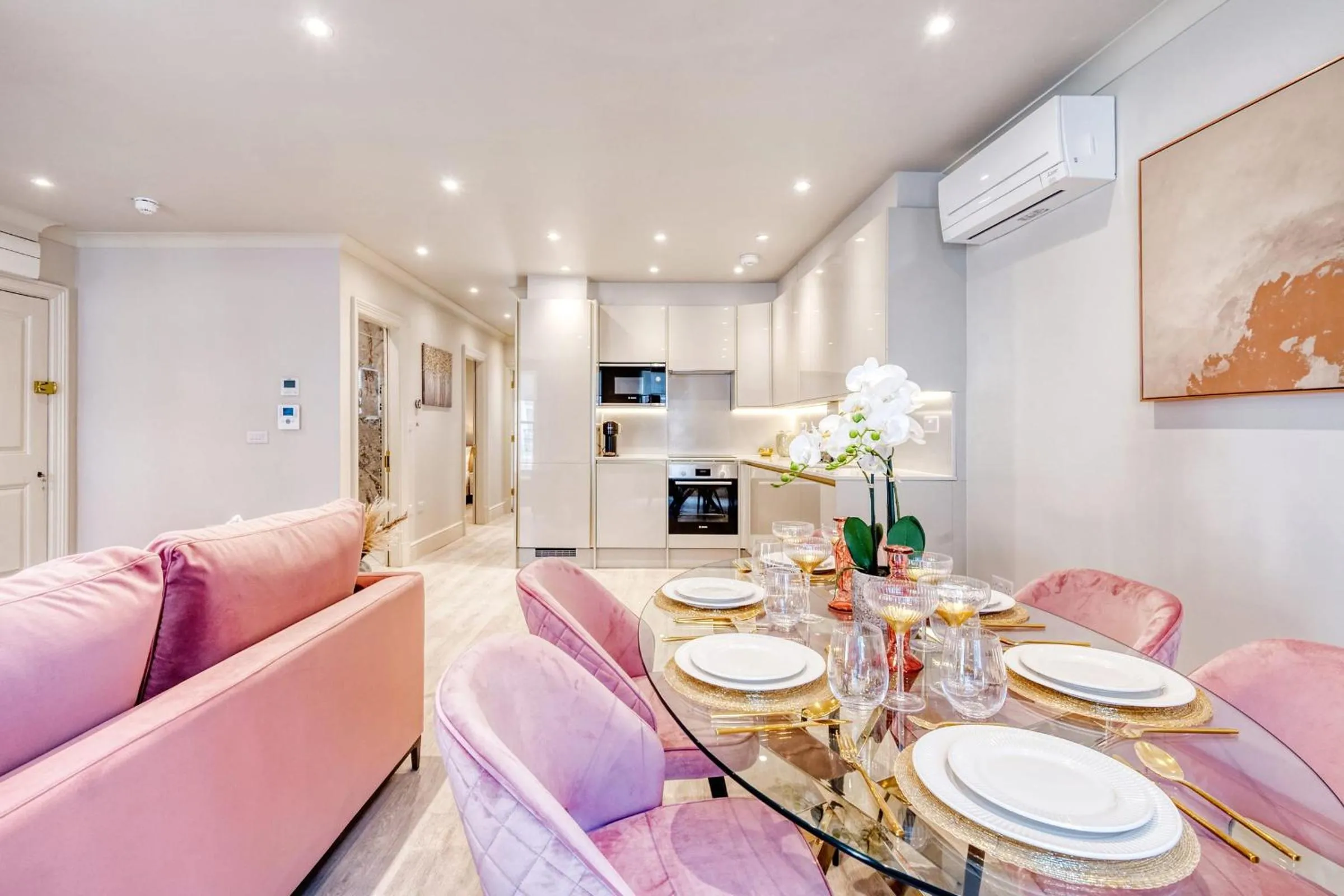 Marble Arch Suite 3