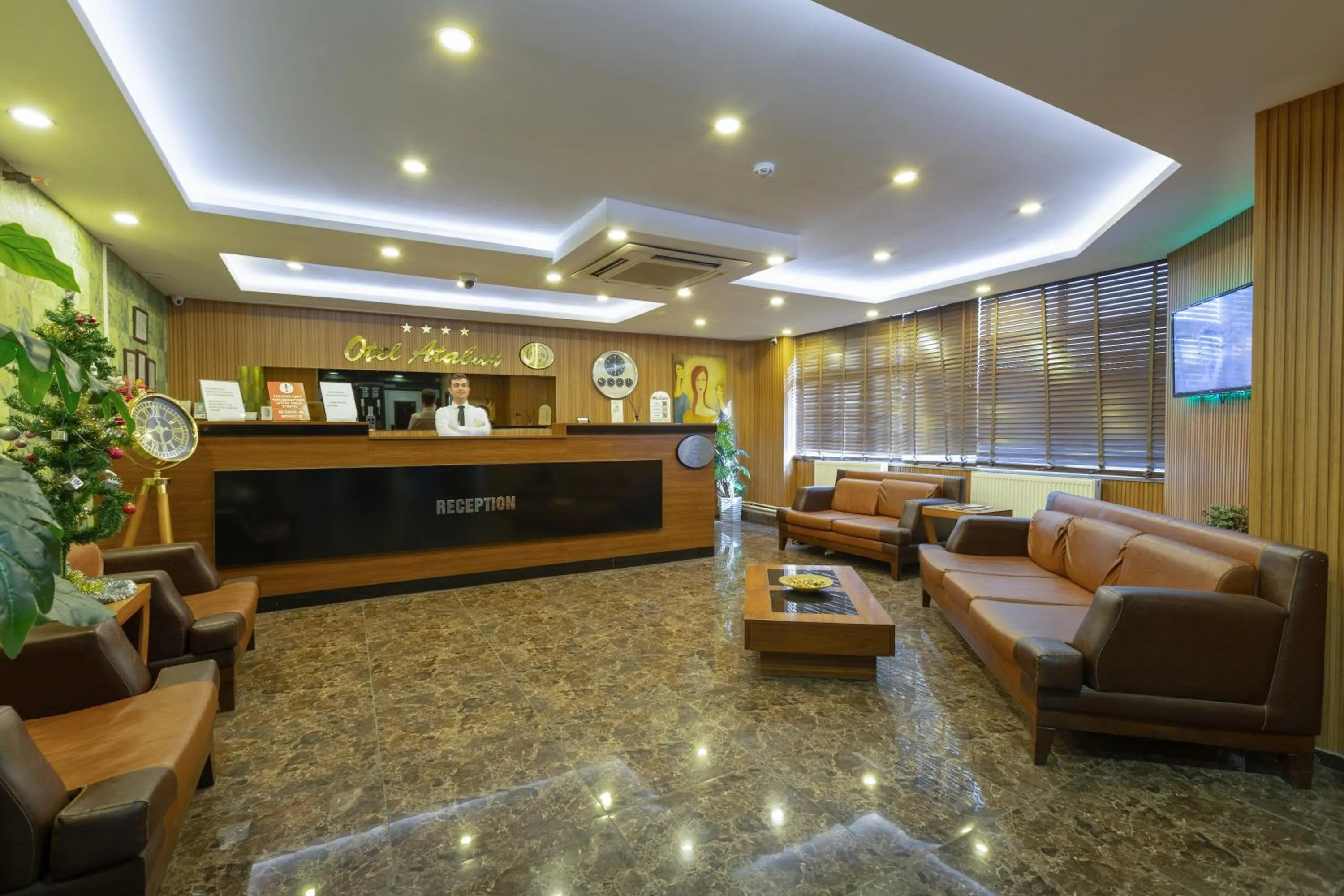 Lobby or reception in Hotel Atabay