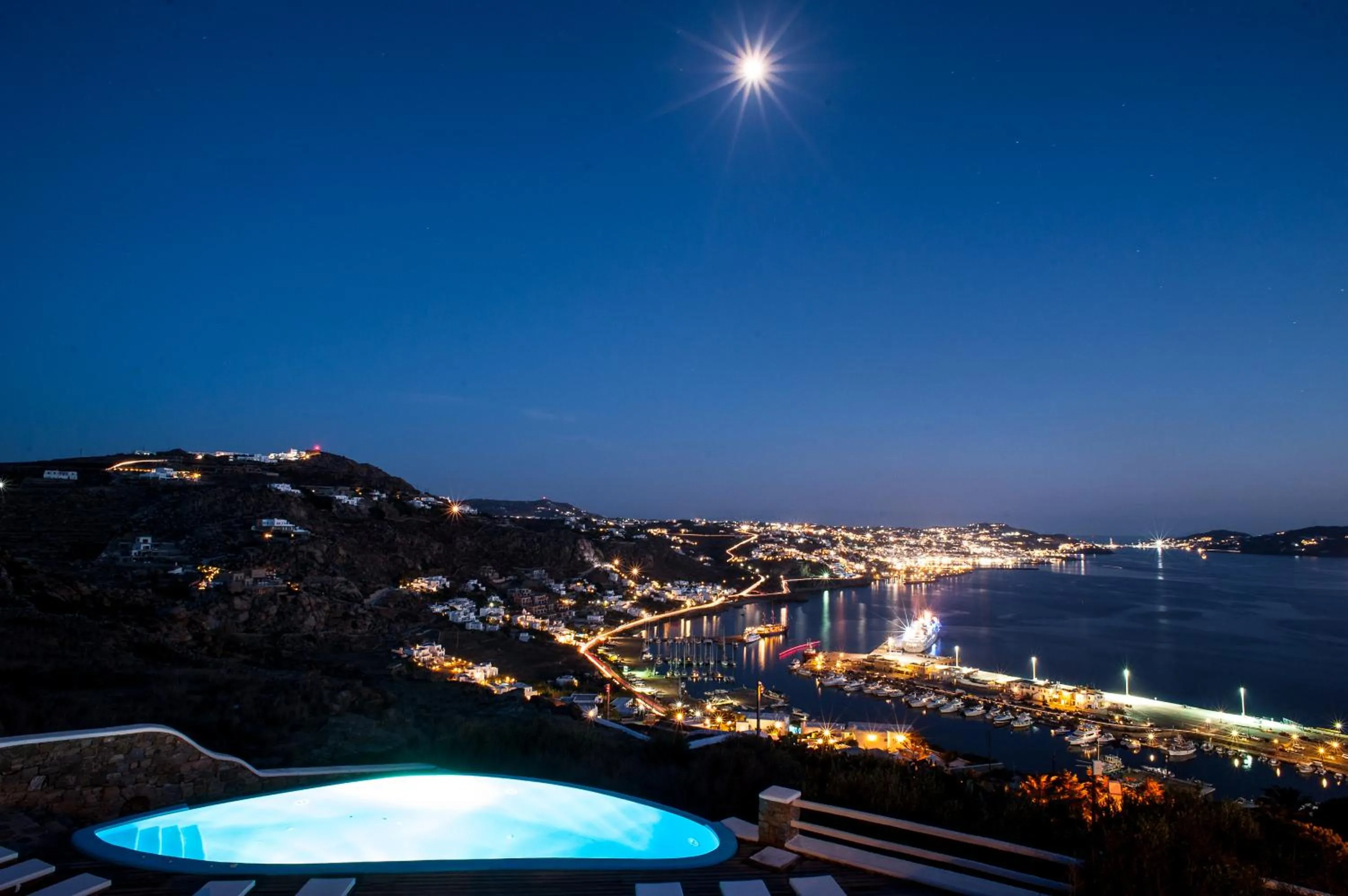 Night in Aeri Villas & Apartments