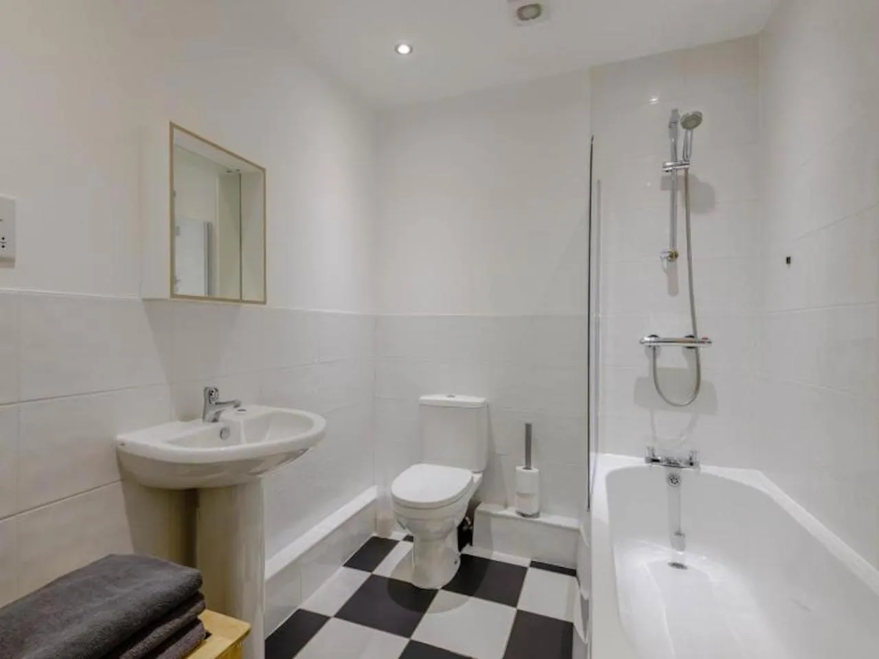 Shower in Rossendale Holiday Cottages & Spa