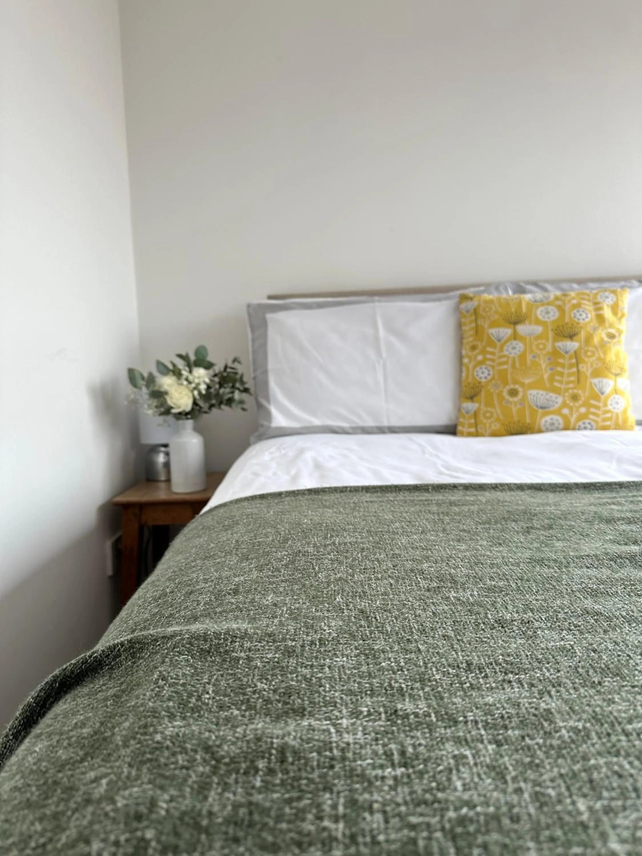 Bed in Rossendale Holiday Cottages & Spa