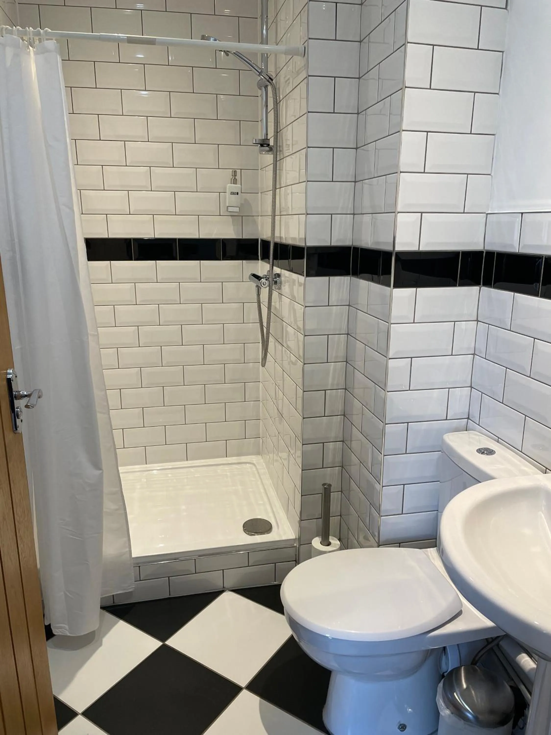 Shower in Rossendale Holiday Cottages & Spa