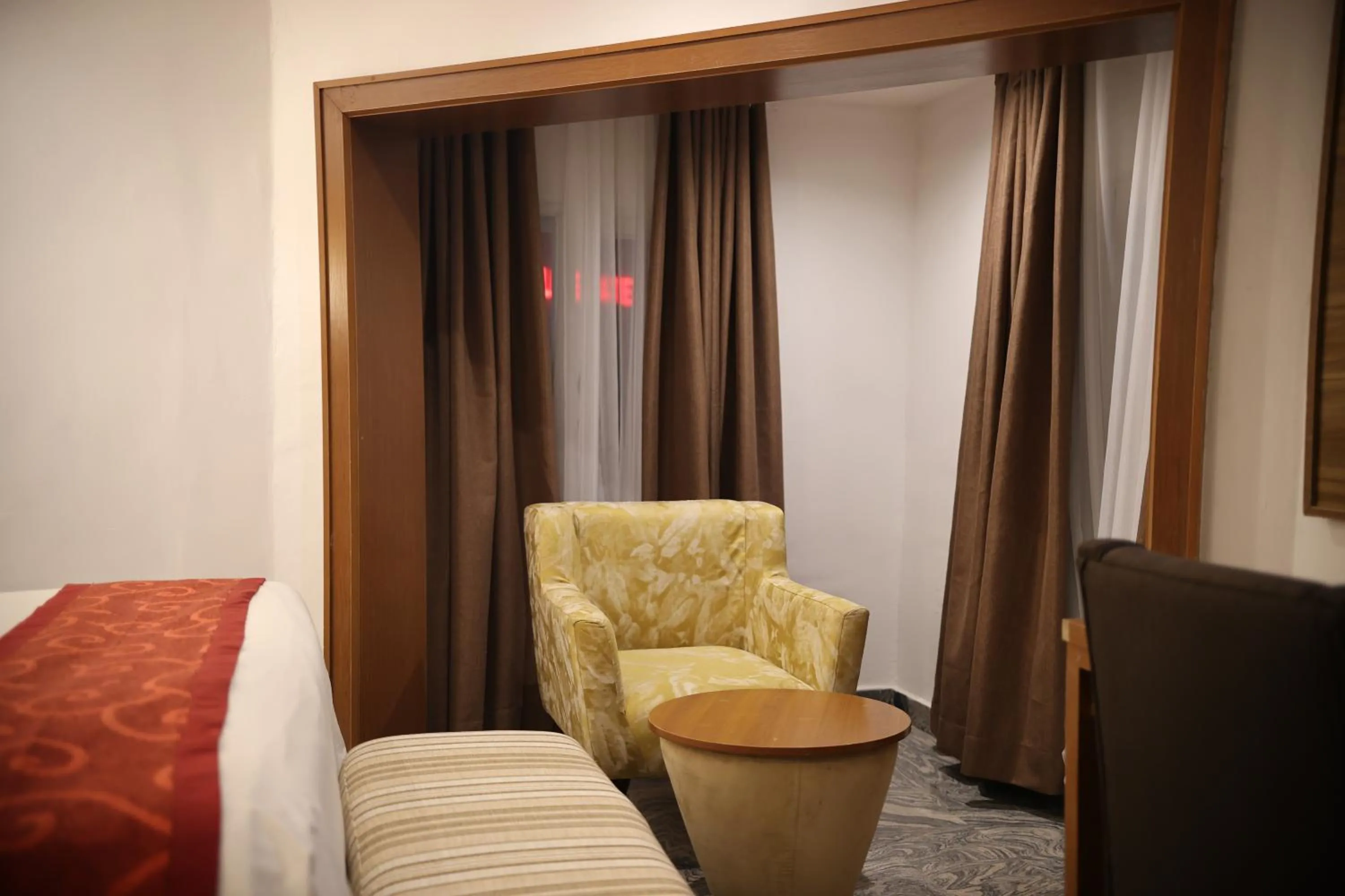 Bed in Bolton White Hotel - Abuja