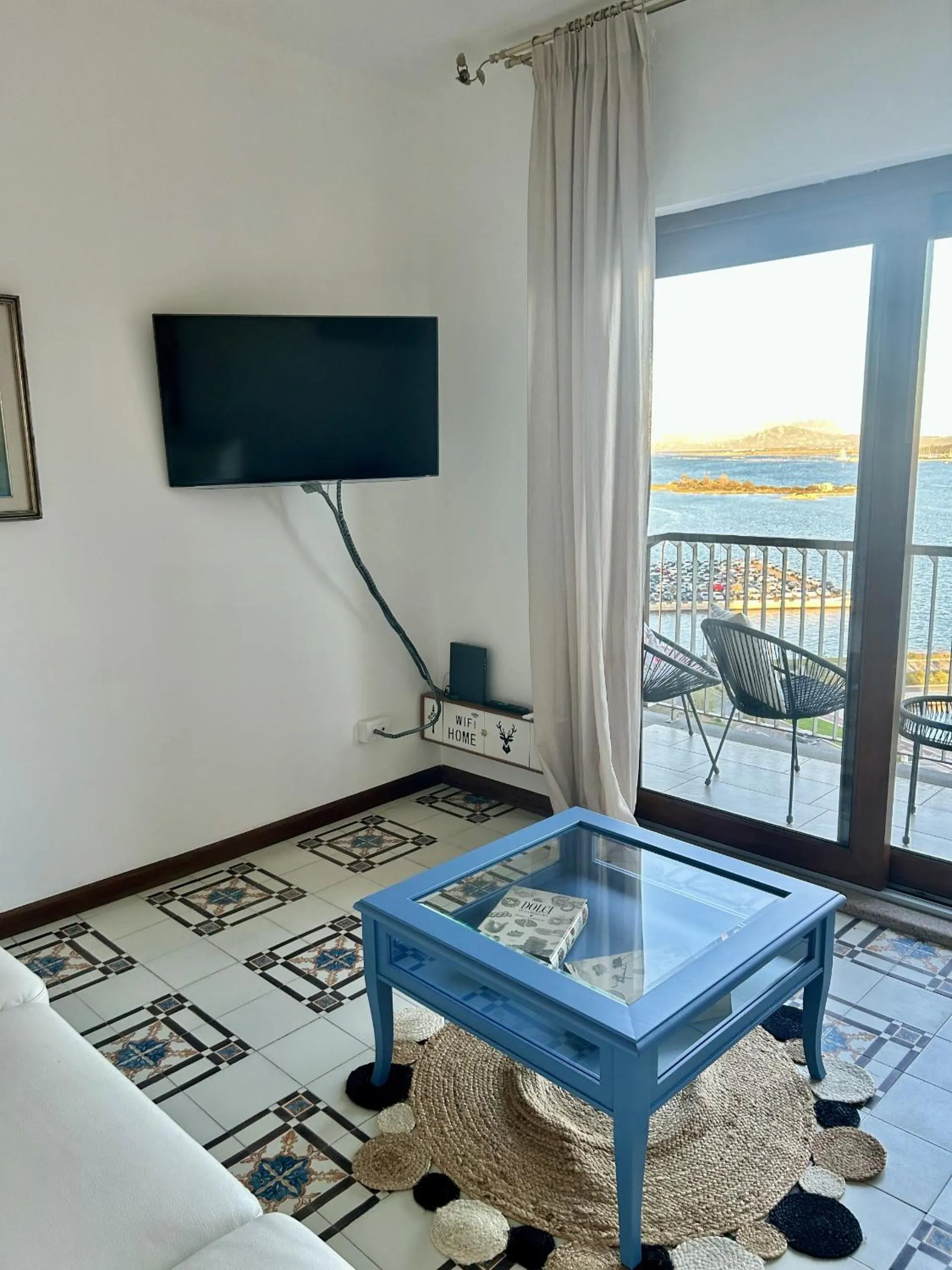 Communal lounge/ TV room in Mv Home