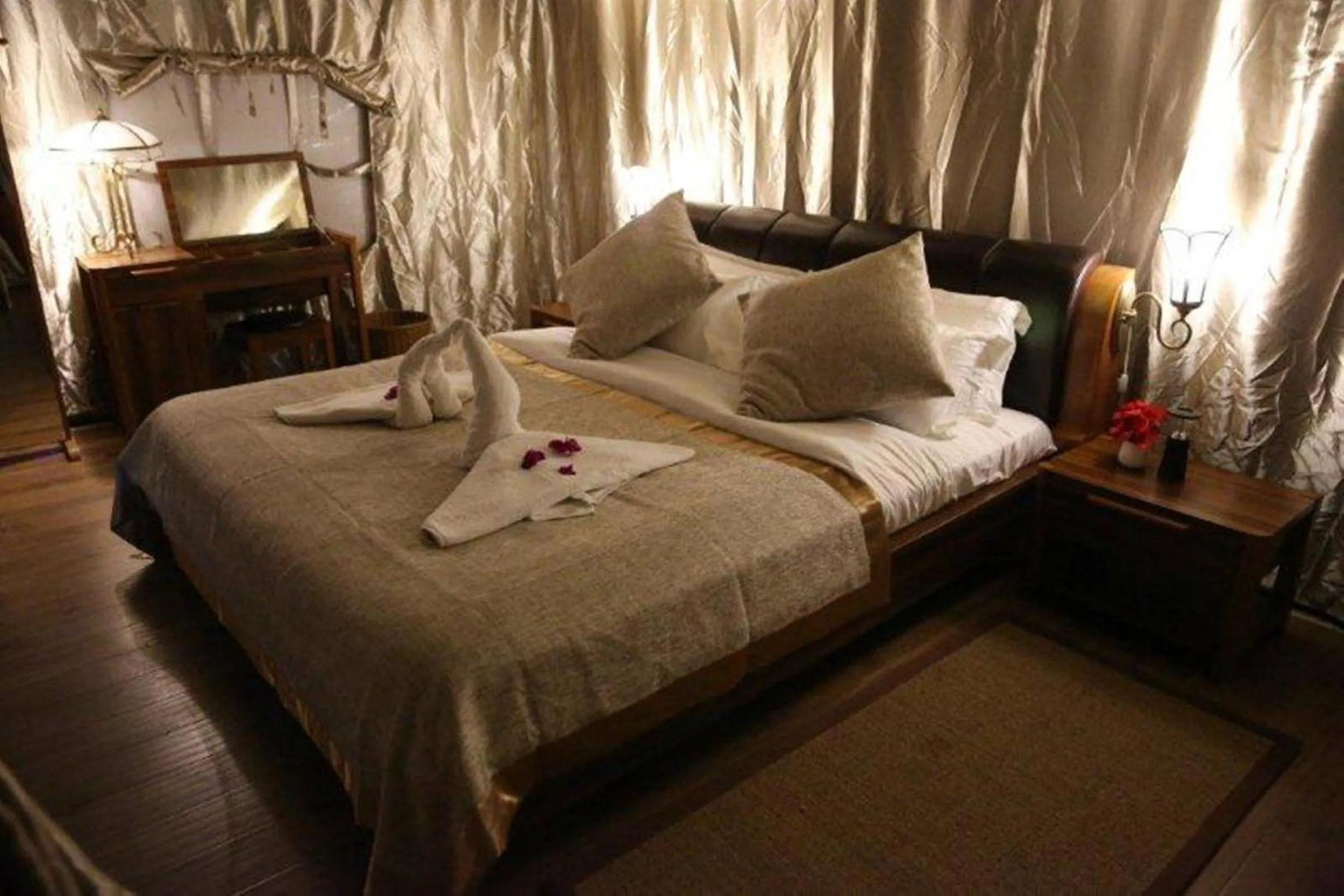 Photo of the whole room, Bed in AA Lodge Amboseli
