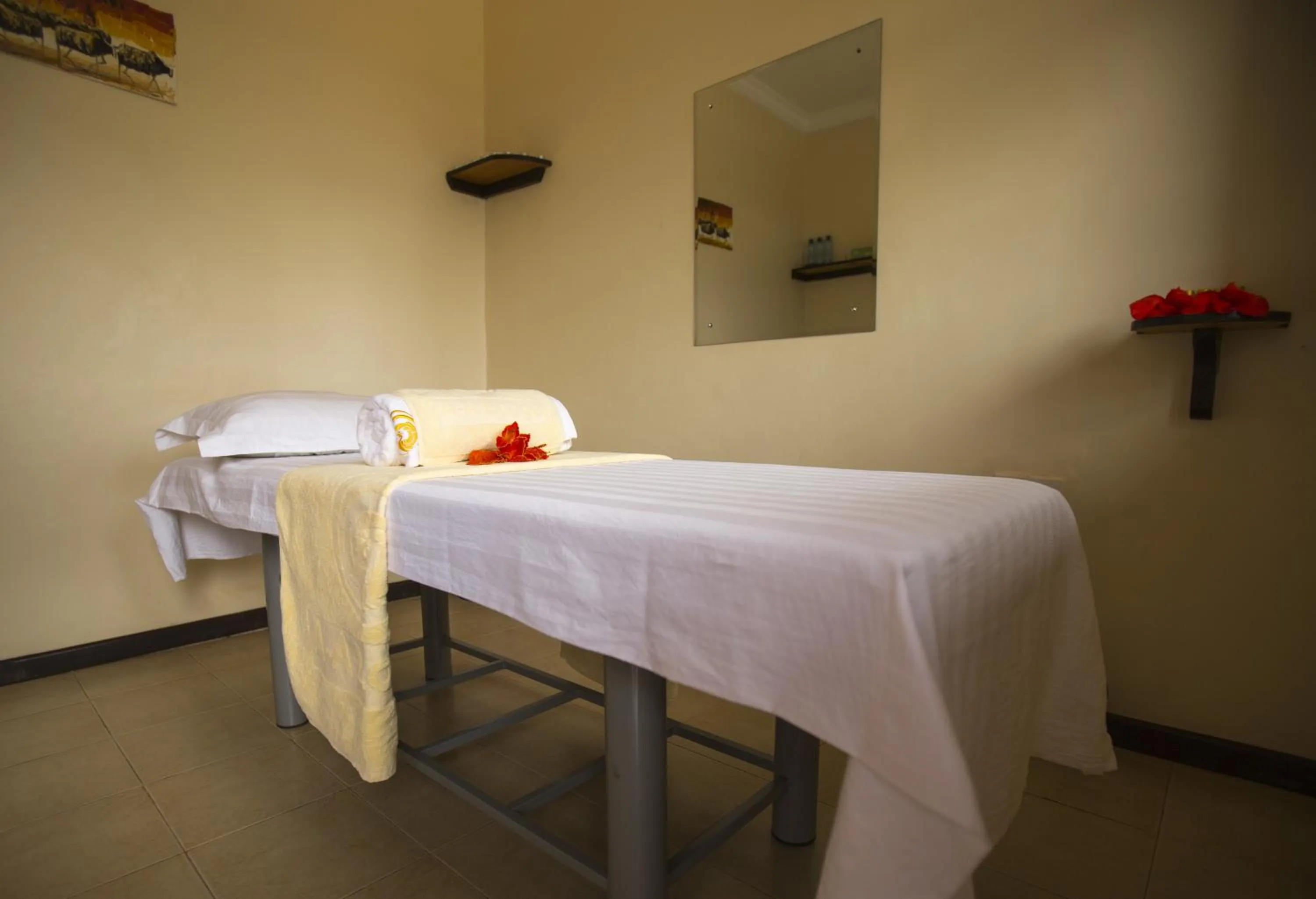 Massage in AA Lodge Amboseli
