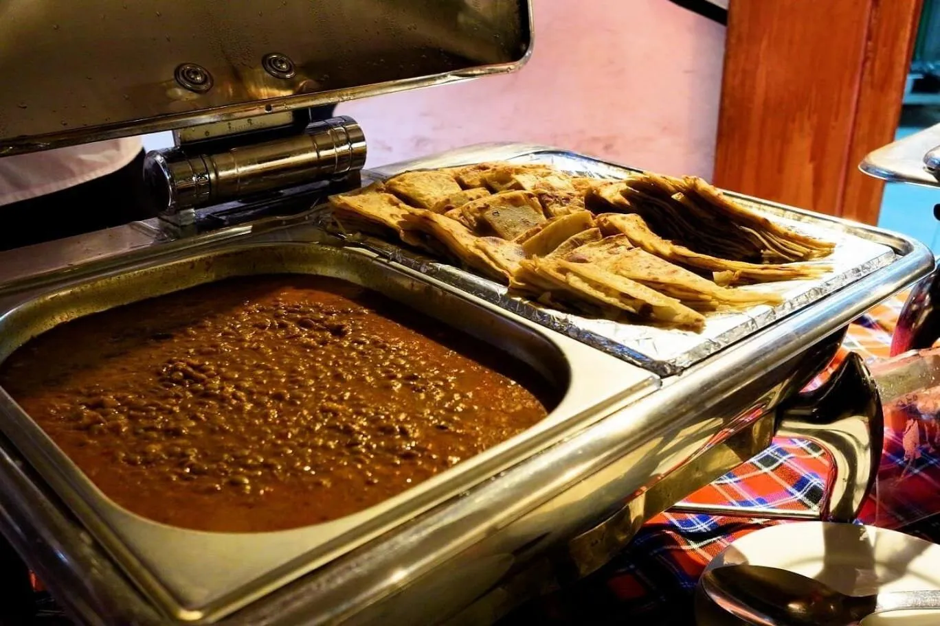 Buffet breakfast in AA Lodge Maasai Mara