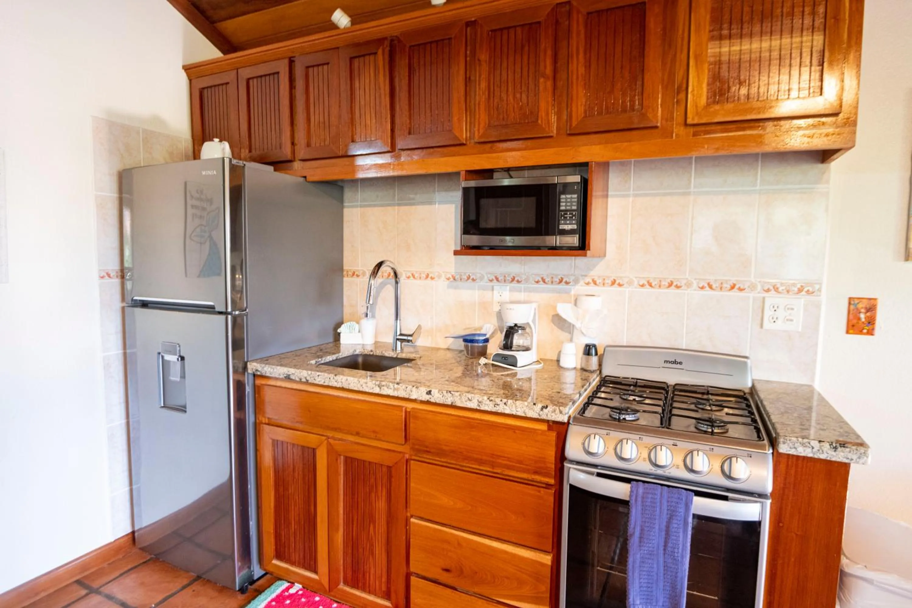 Kitchen or kitchenette in Isla Bonita Yacht Club