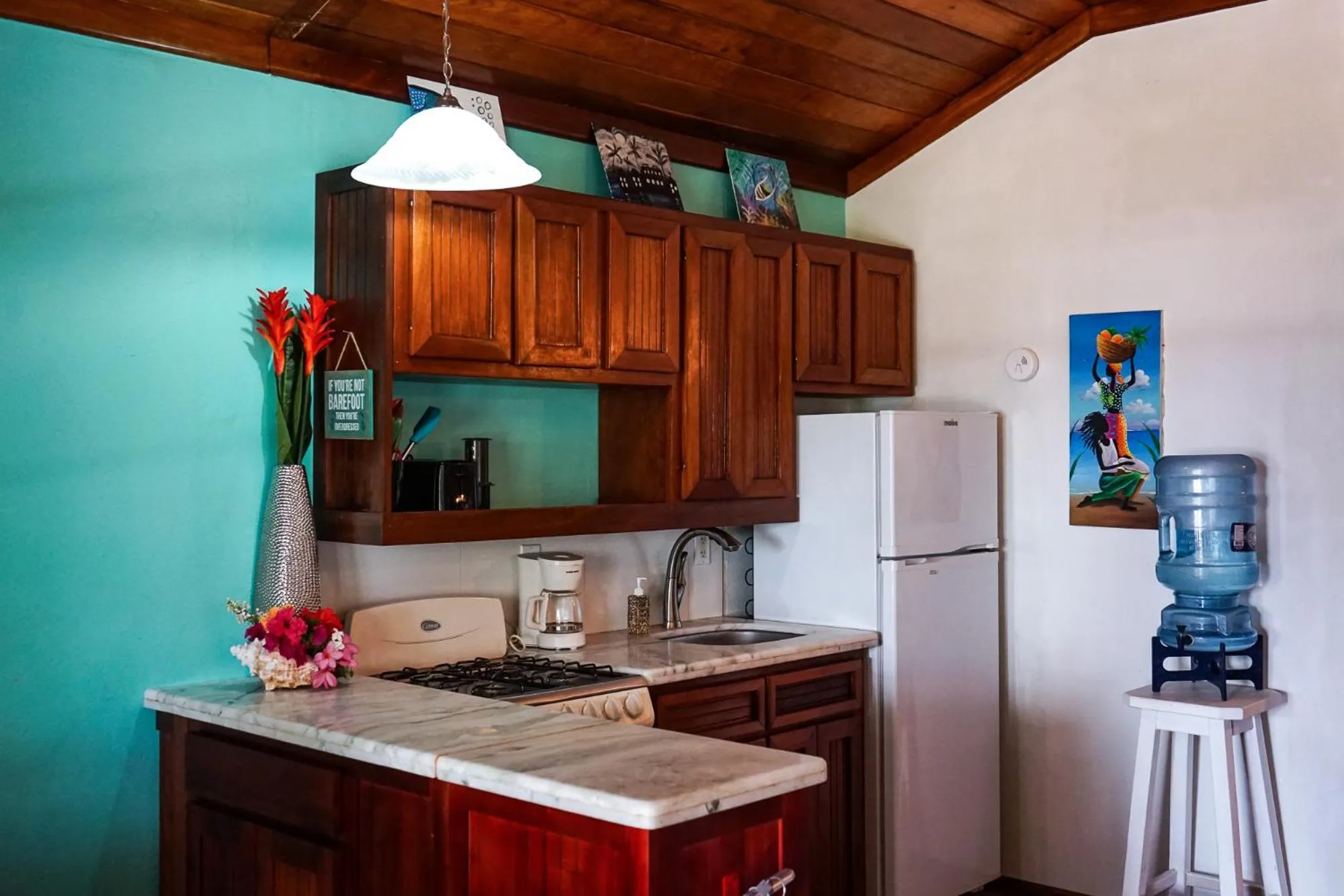 Kitchen or kitchenette in Isla Bonita Yacht Club