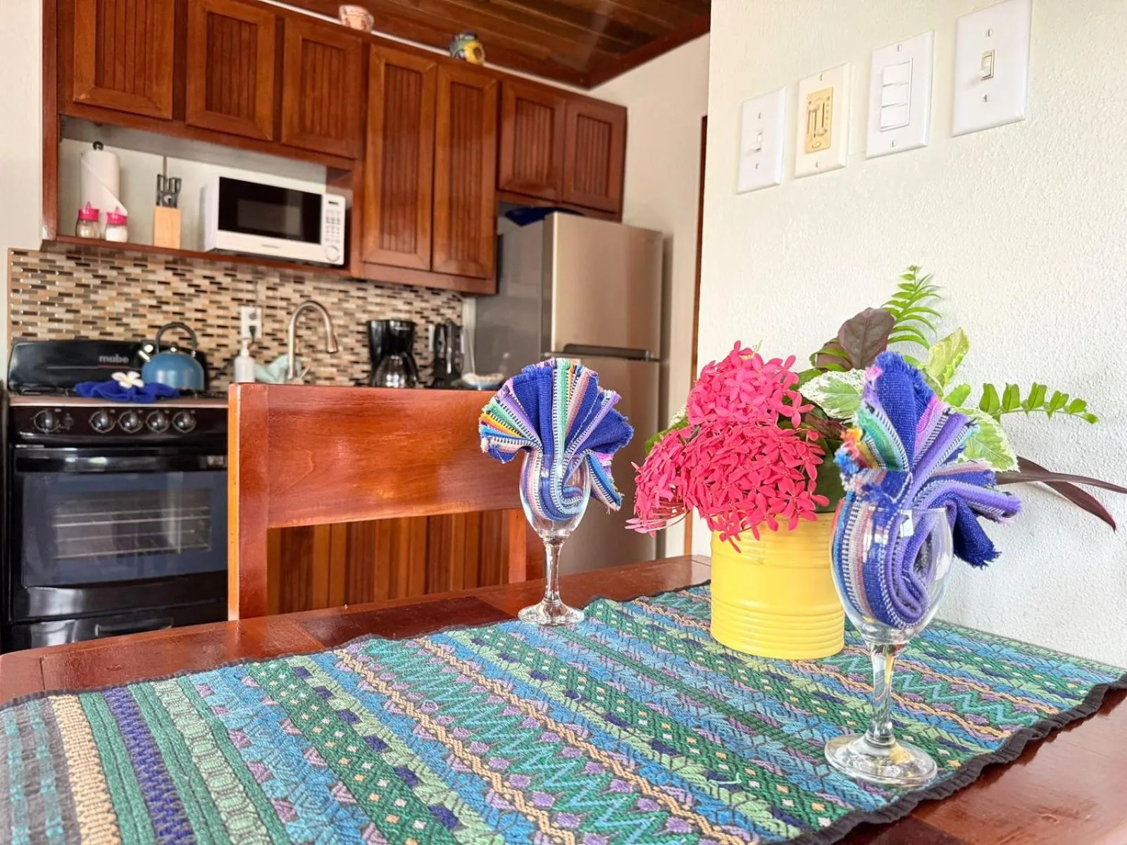 Dining area in Isla Bonita Yacht Club