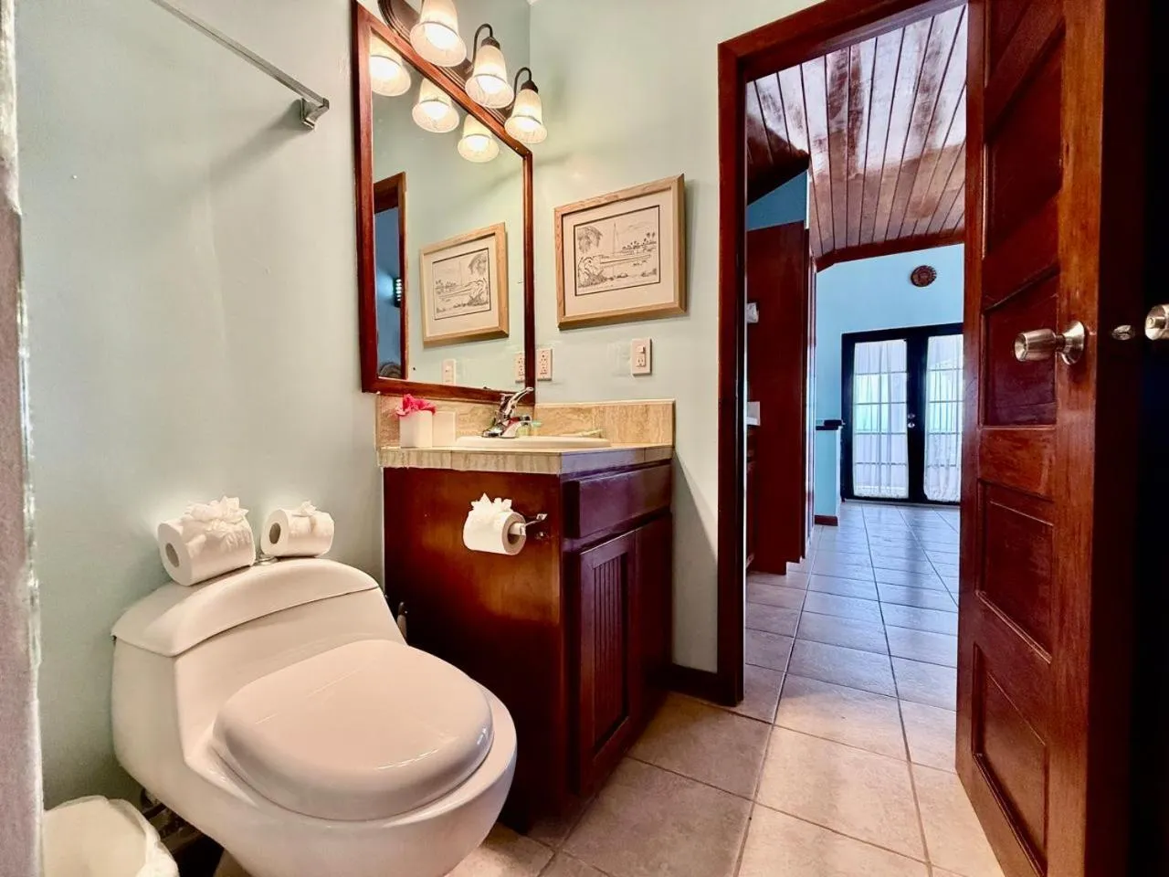 Bathroom in Isla Bonita Yacht Club