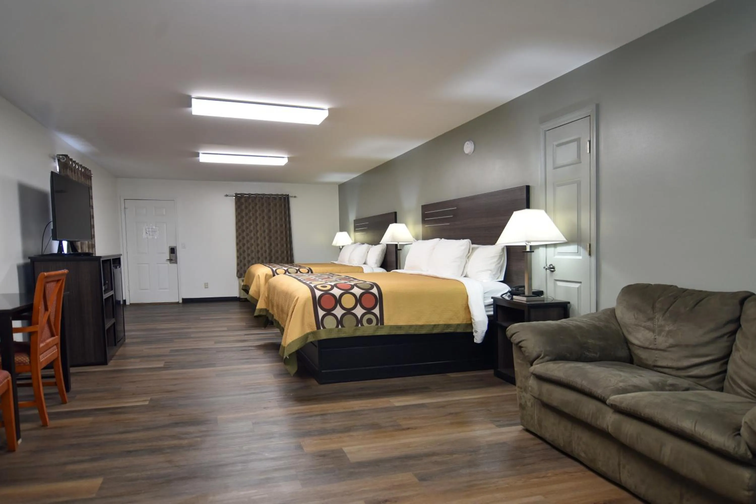 Bed in Lynchburg Country Inn