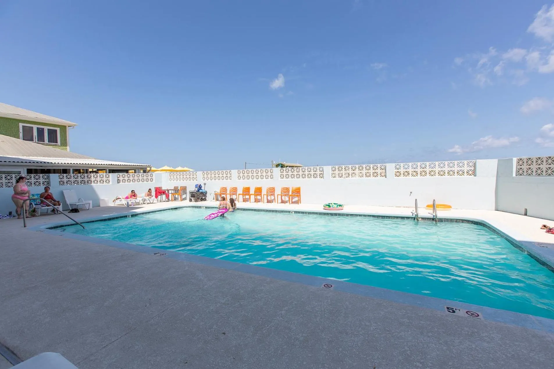 Swimming pool in Golden Sands Carolina Beach Oceanfront, Tapestry by Hilton