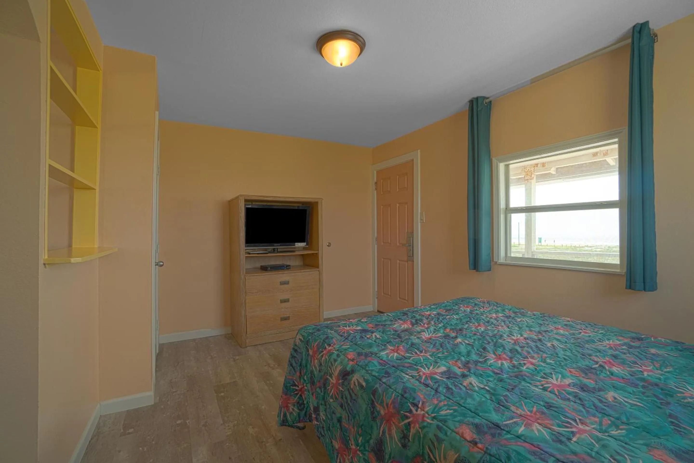 Bedroom, Bed in Budget Inn By OYO Corpus Christi Beach