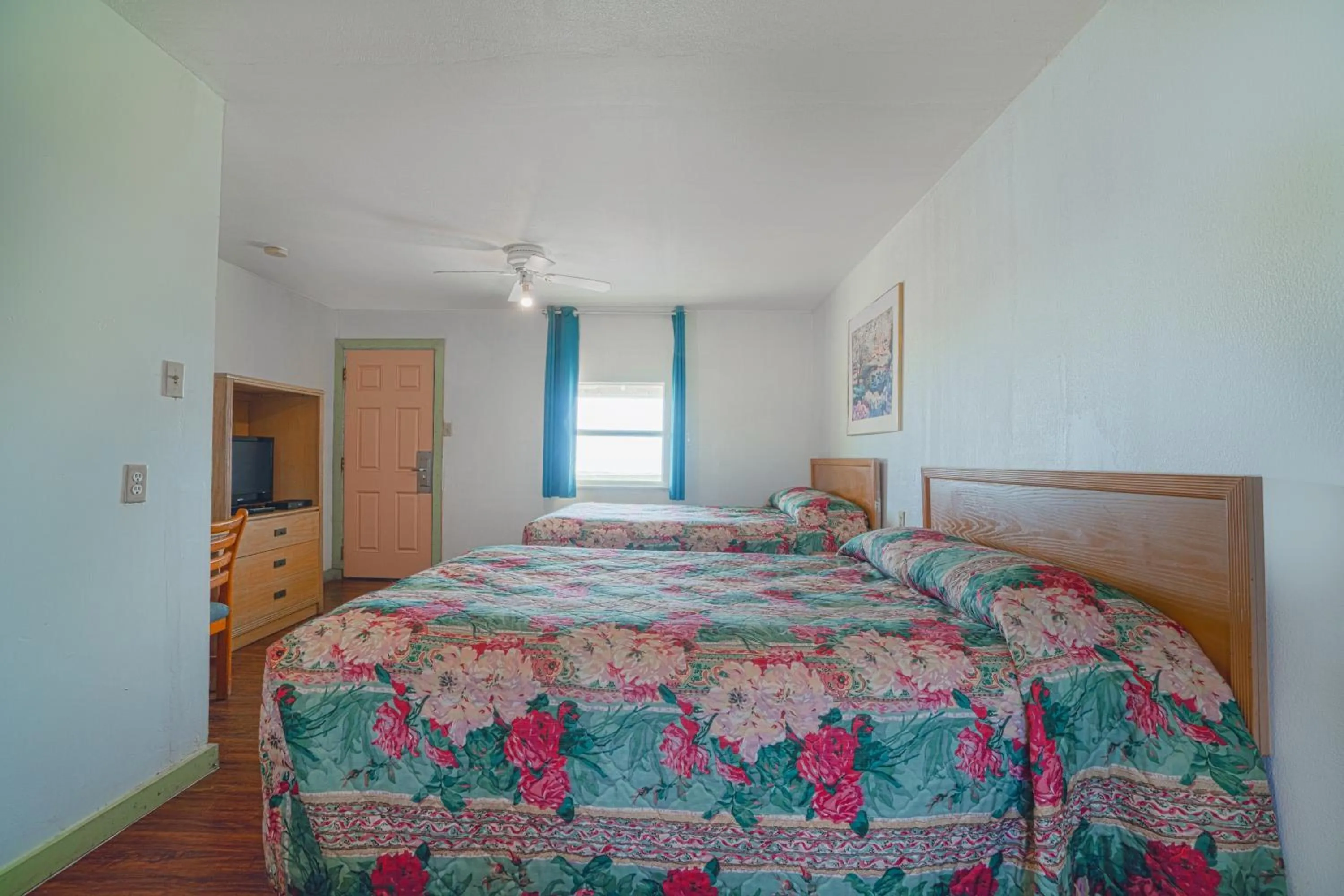 Bedroom, Bed in Budget Inn By OYO Corpus Christi Beach