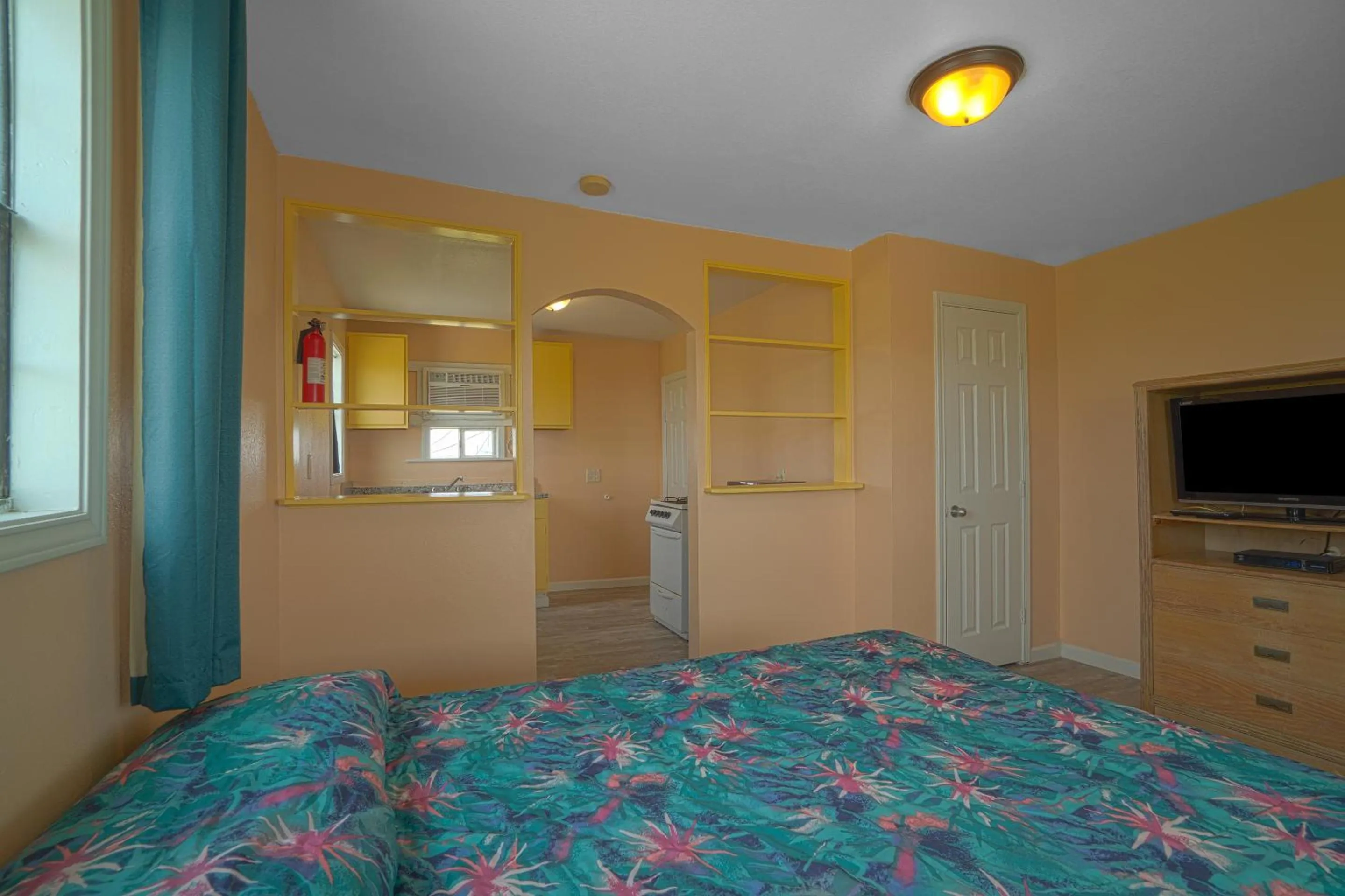 Bedroom, Bed in Budget Inn By OYO Corpus Christi Beach