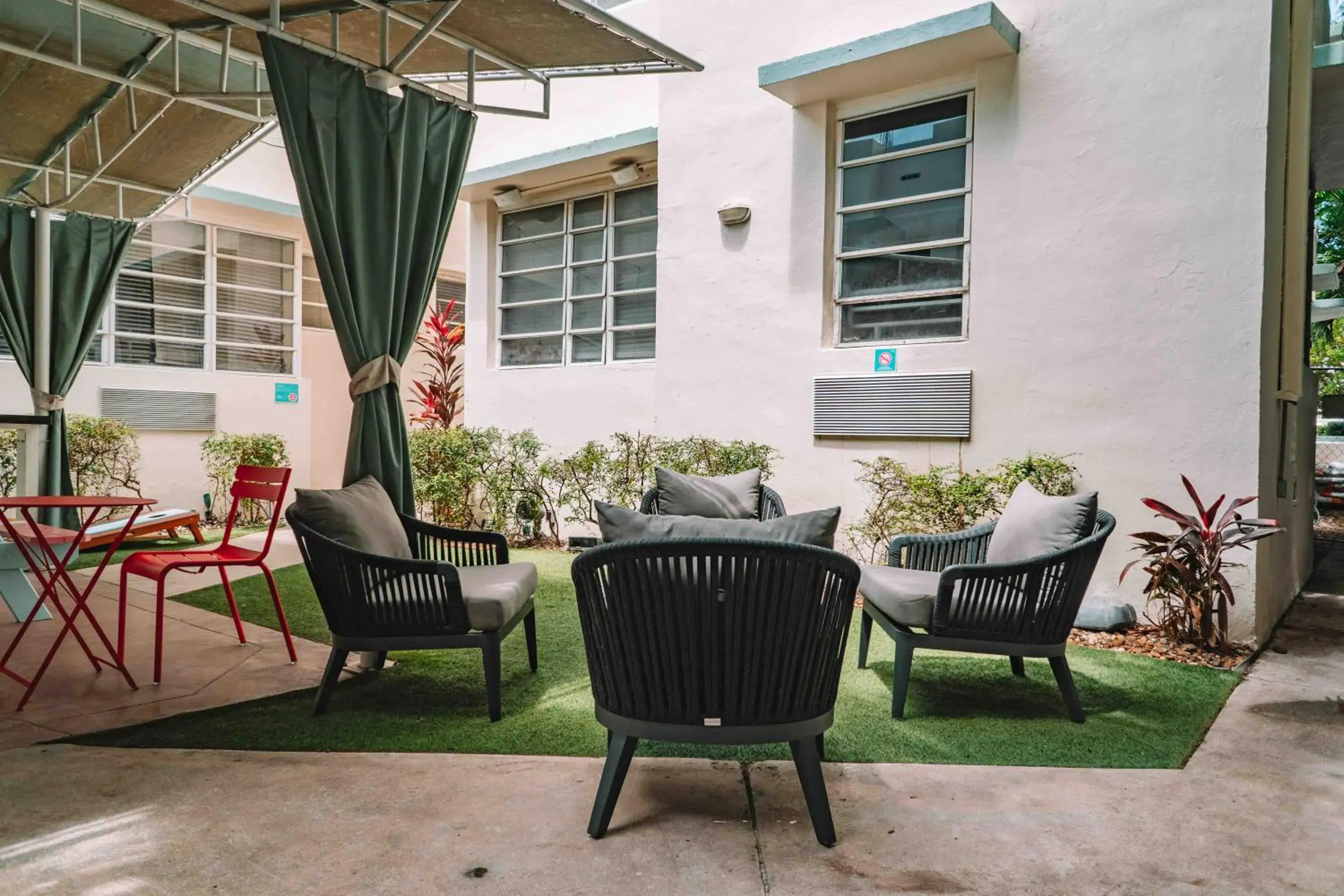 Patio in Beds n' Drinks Patio in Beds n' Drinks