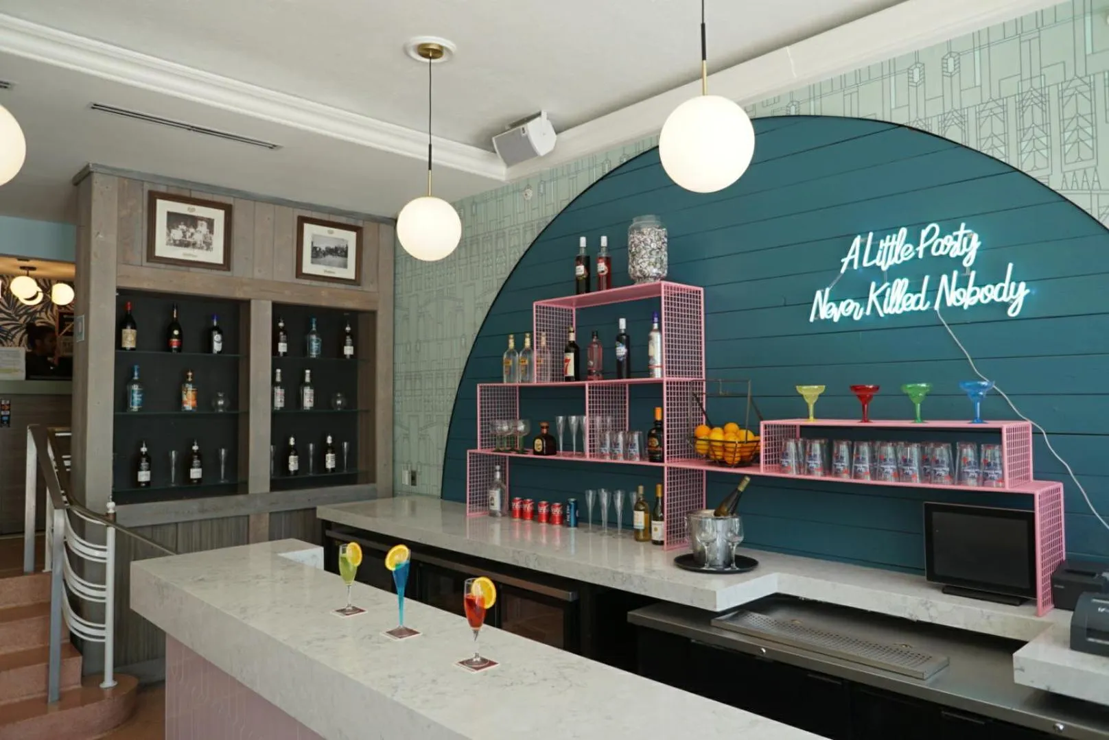 Lounge or bar in Beds n' Drinks