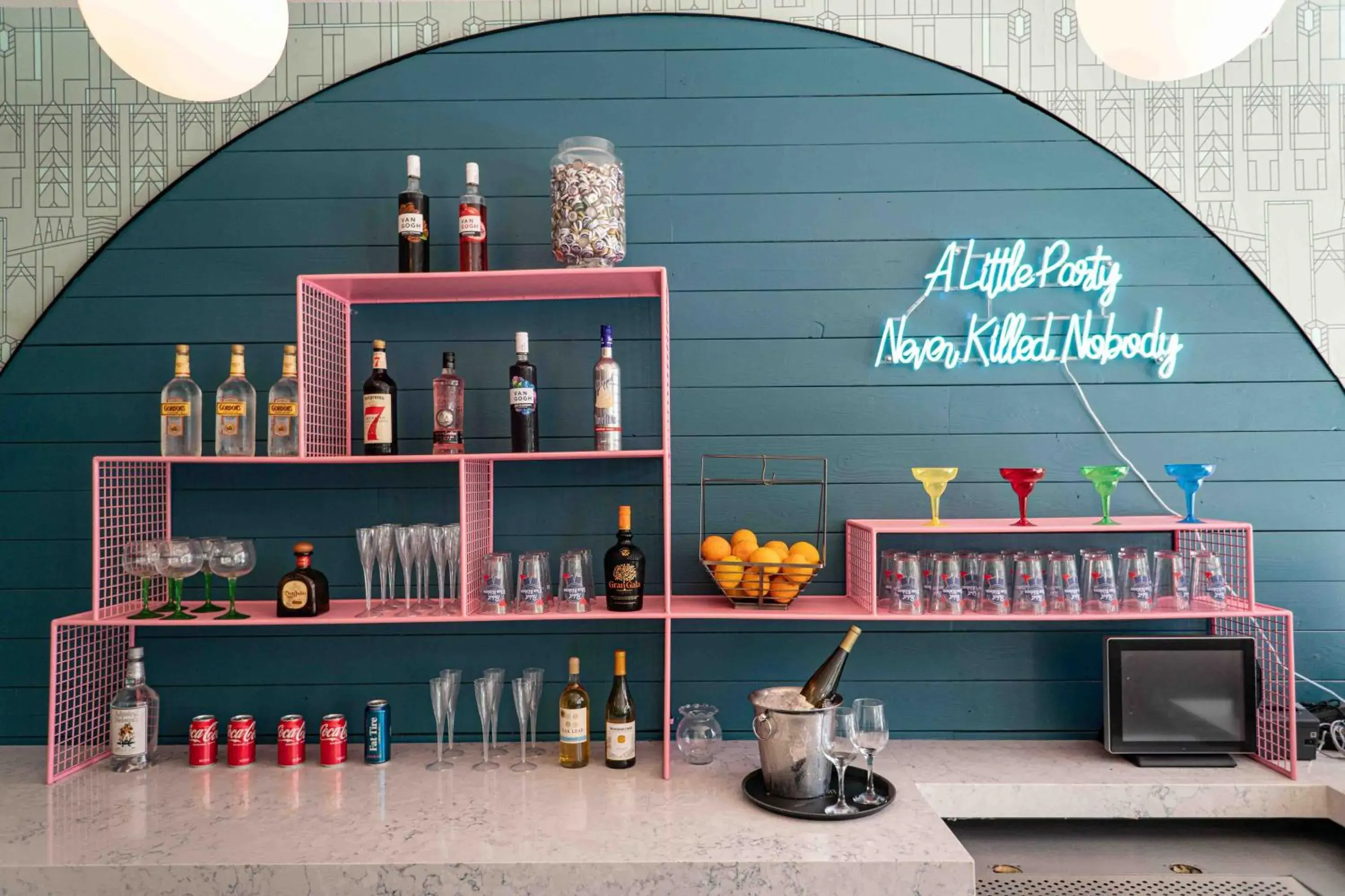 Lounge or bar in Beds n' Drinks Lounge or bar in Beds n' Drinks