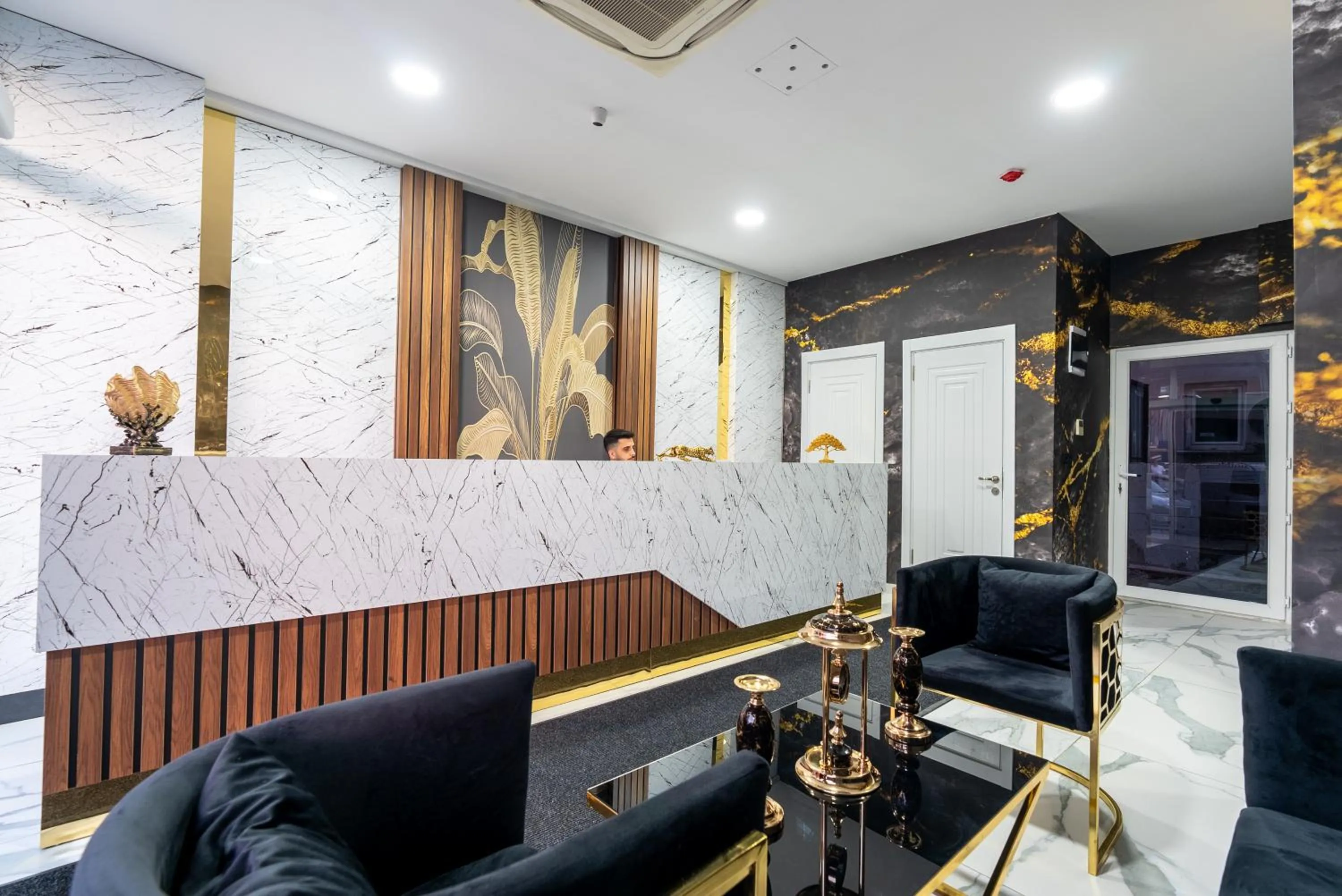 Lobby or reception in WP White Palace Hotel