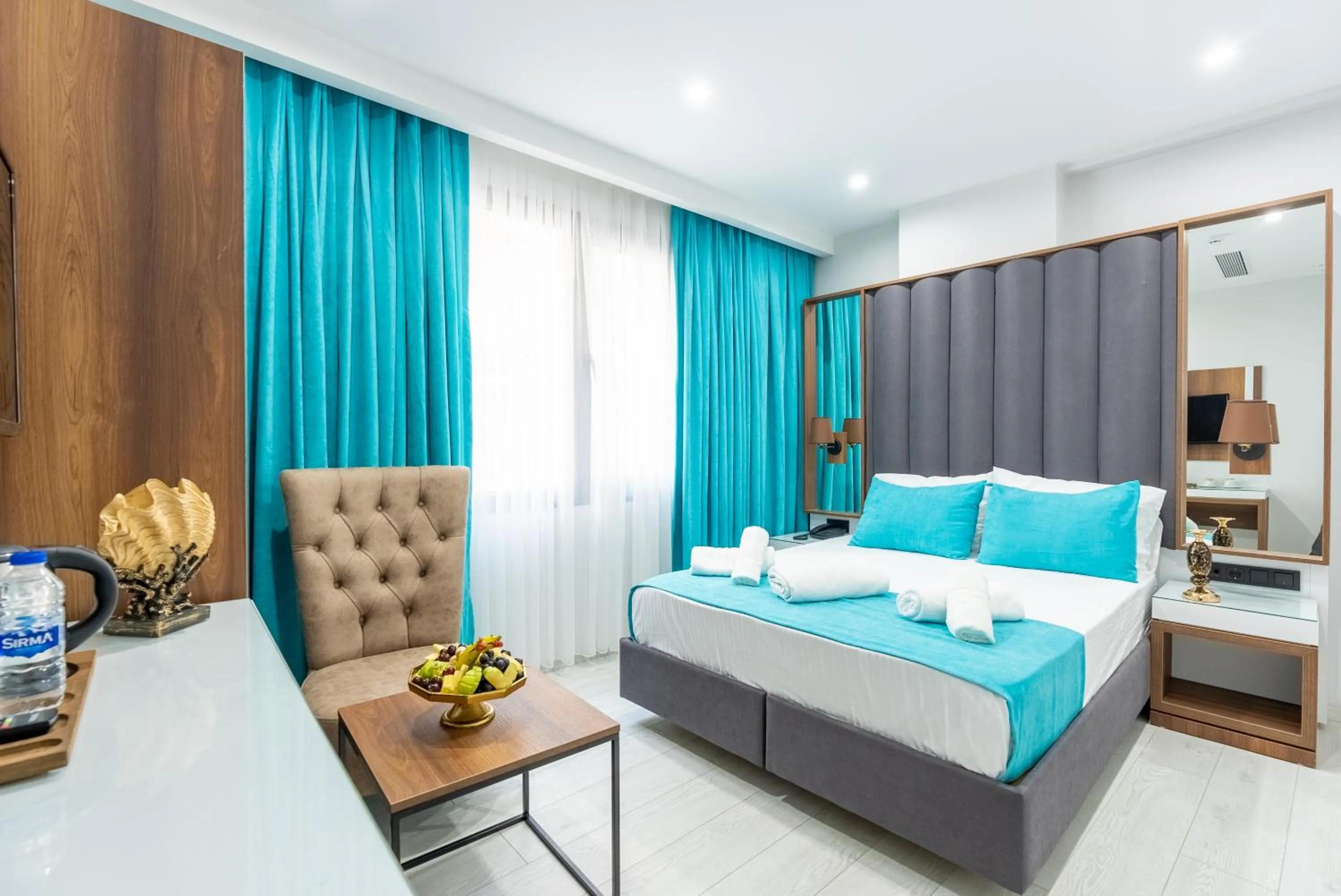 Bed in WP White Palace Hotel