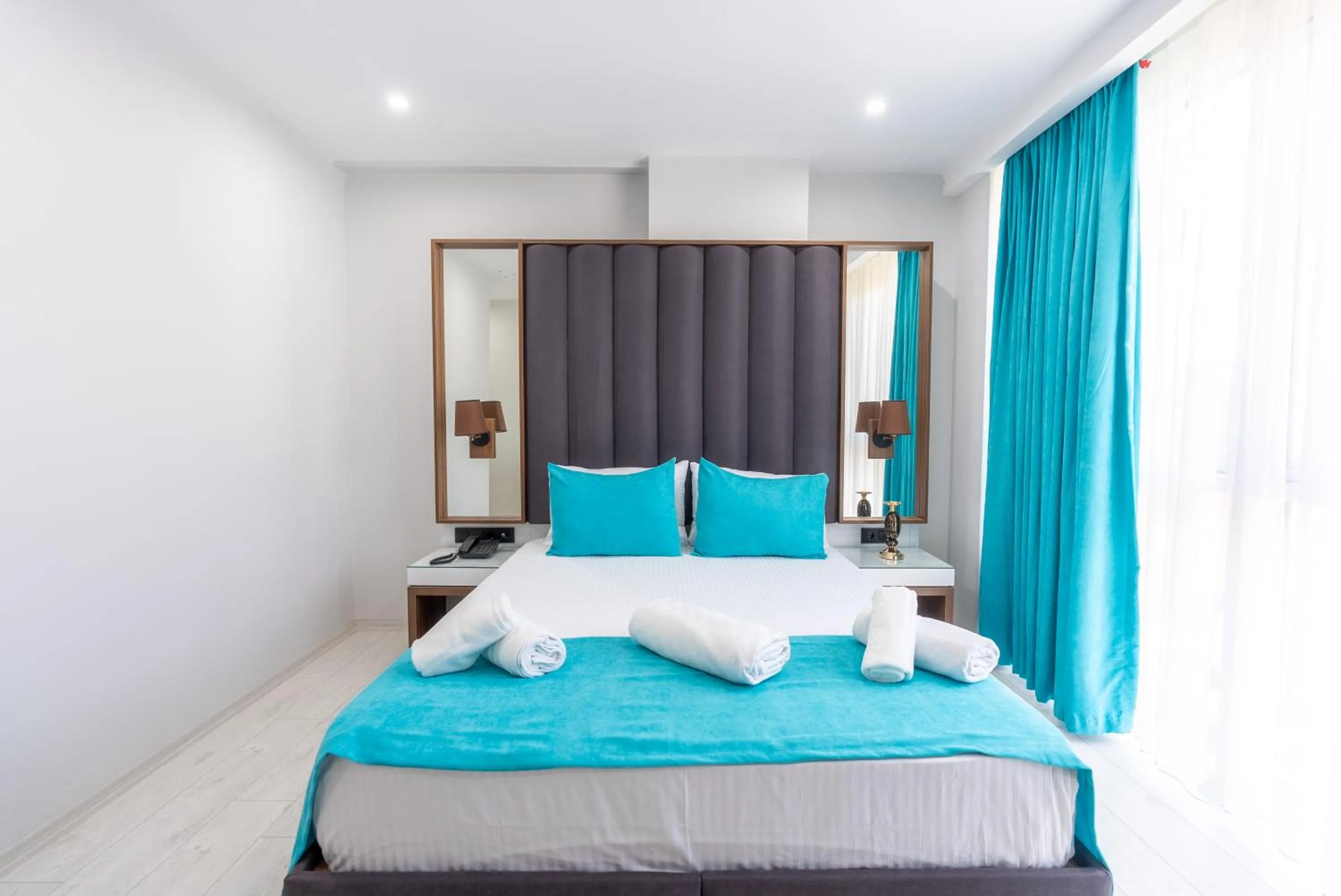 Bed in WP White Palace Hotel