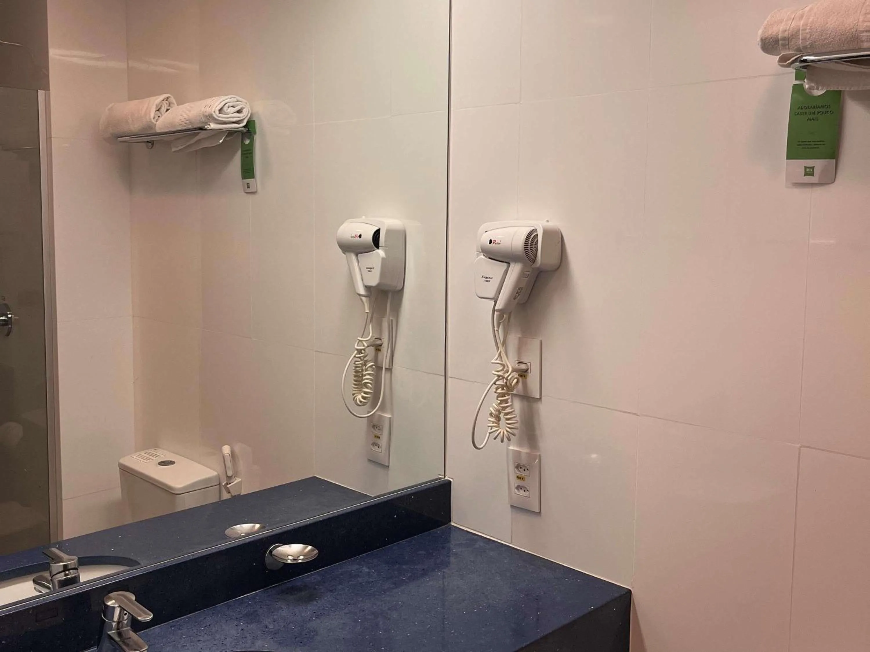 Bedroom in ibis Styles Confins Aeroporto